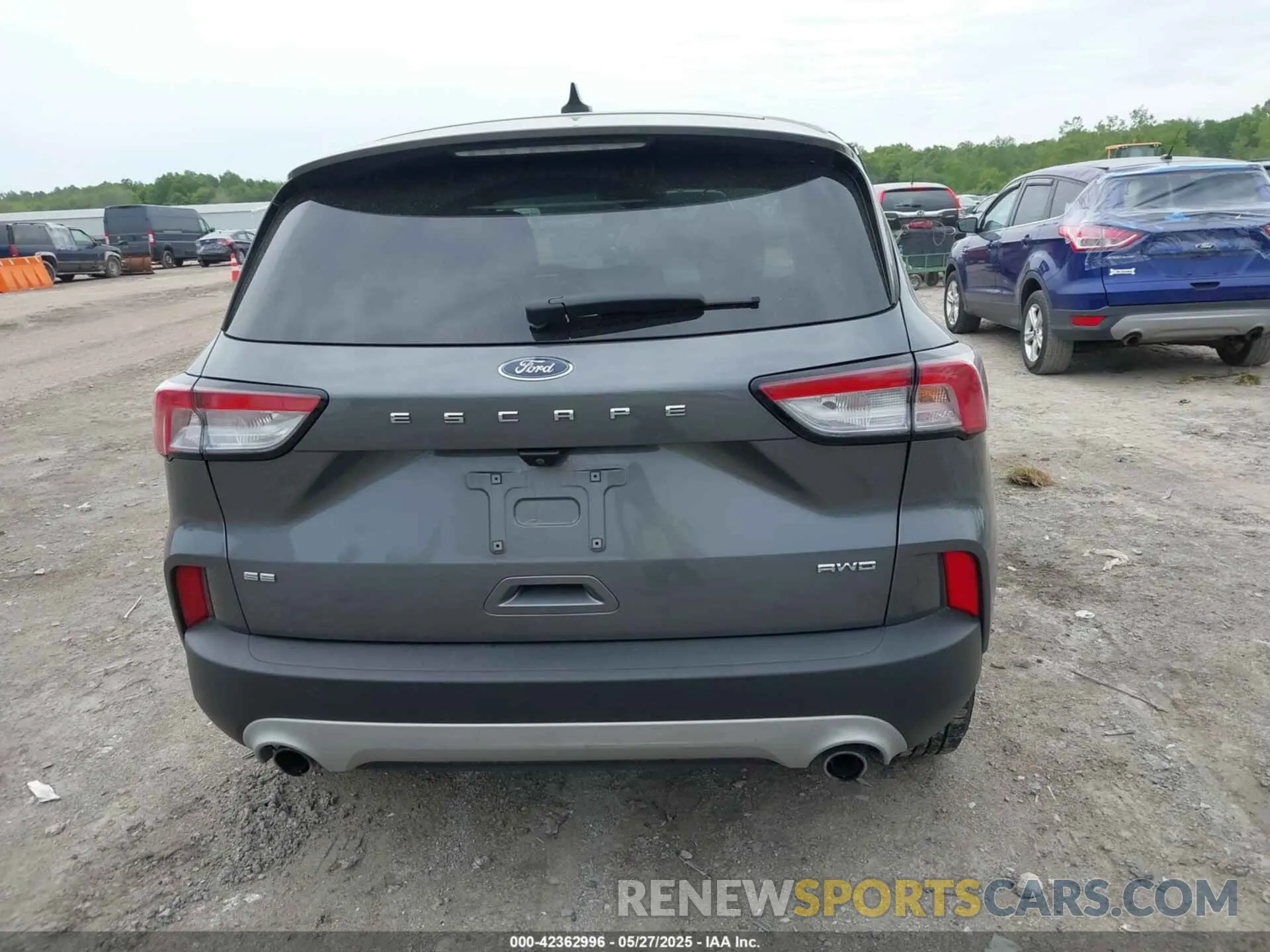 16 Photograph of a damaged car 1FMCU9G60MUA15379 FORD ESCAPE 2021