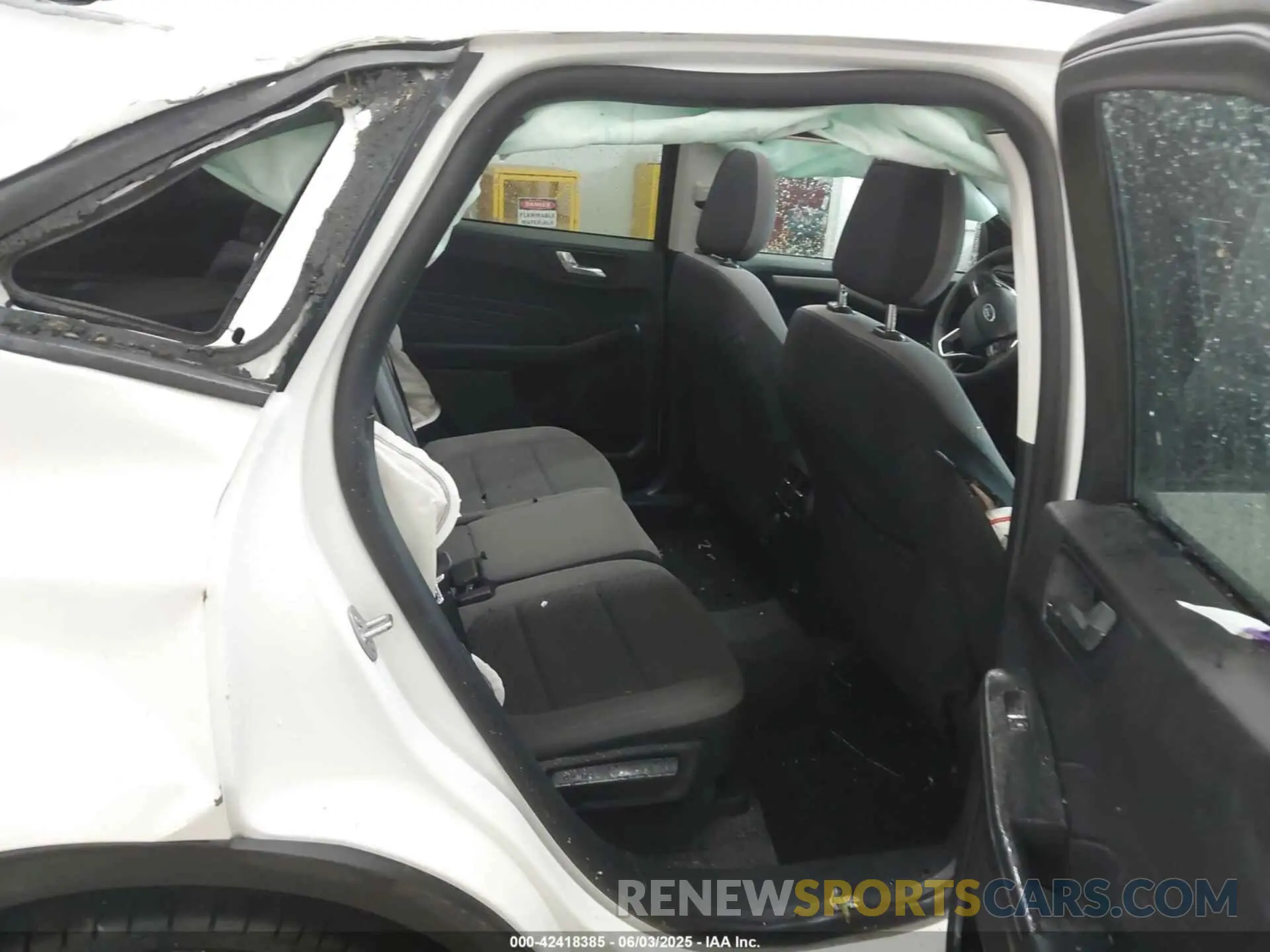 8 Photograph of a damaged car 1FMCU9G61MUA32742 FORD ESCAPE 2021