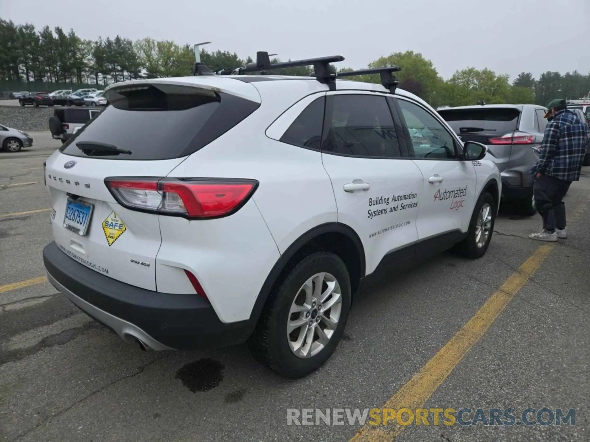 15 Photograph of a damaged car 1FMCU9G61MUA52585 FORD ESCAPE 2021