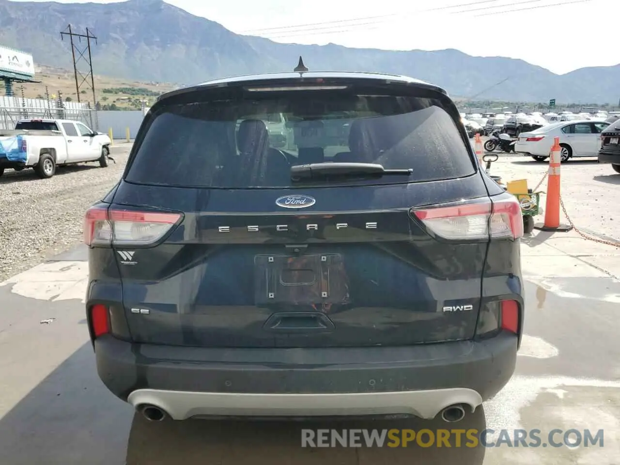 6 Photograph of a damaged car 1FMCU9G61MUA68303 FORD ESCAPE 2021