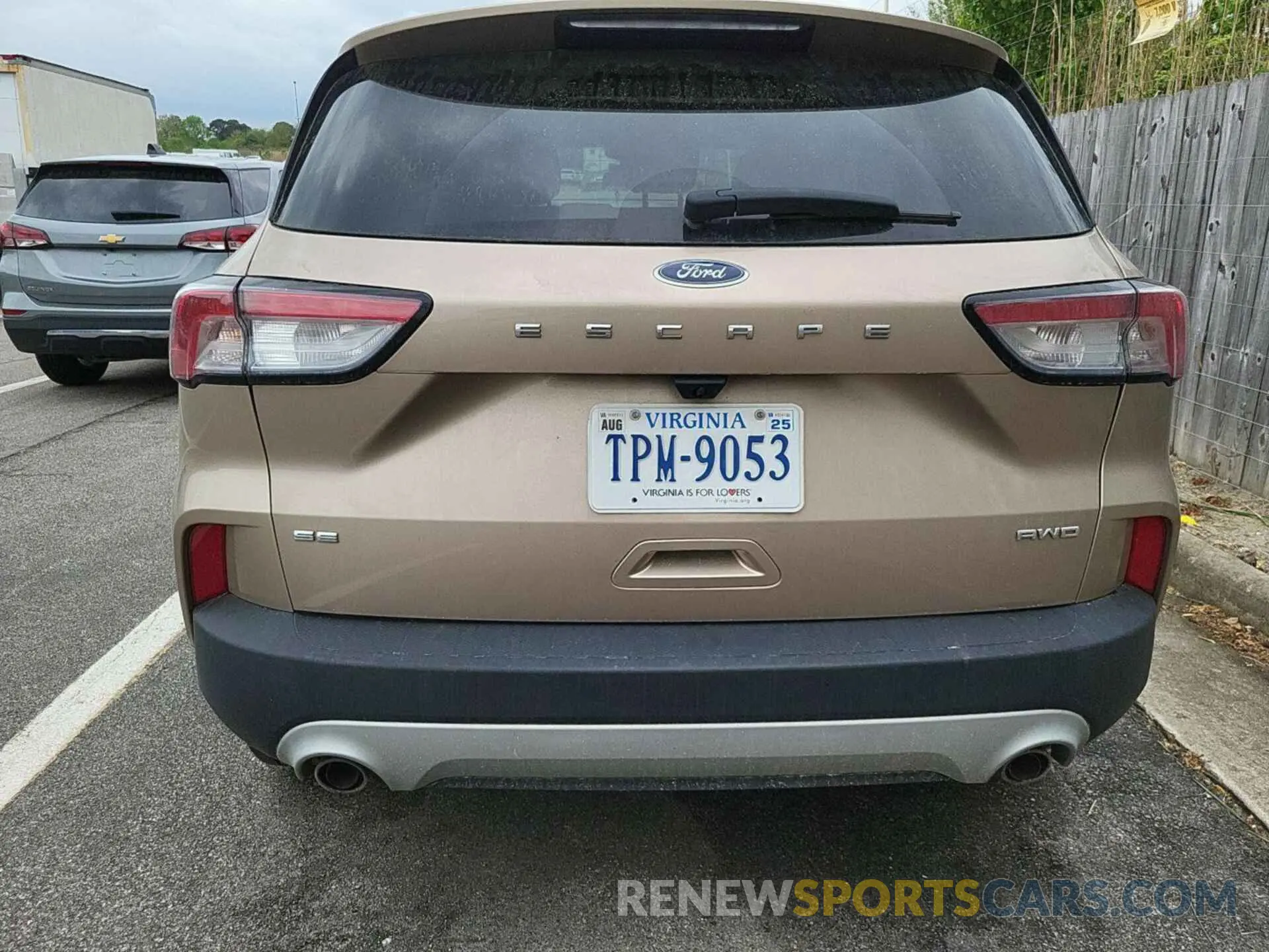 19 Photograph of a damaged car 1FMCU9G61MUA69077 FORD ESCAPE 2021