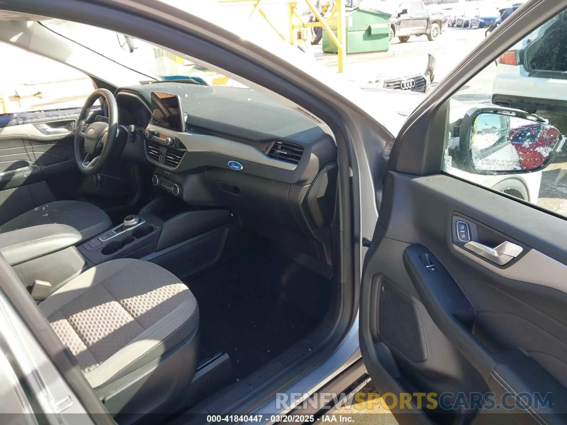 5 Photograph of a damaged car 1FMCU9G61MUB20836 FORD ESCAPE 2021