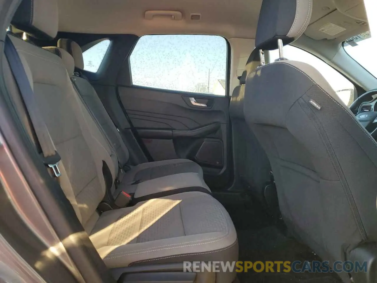 11 Photograph of a damaged car 1FMCU9G62MUA03962 FORD ESCAPE 2021
