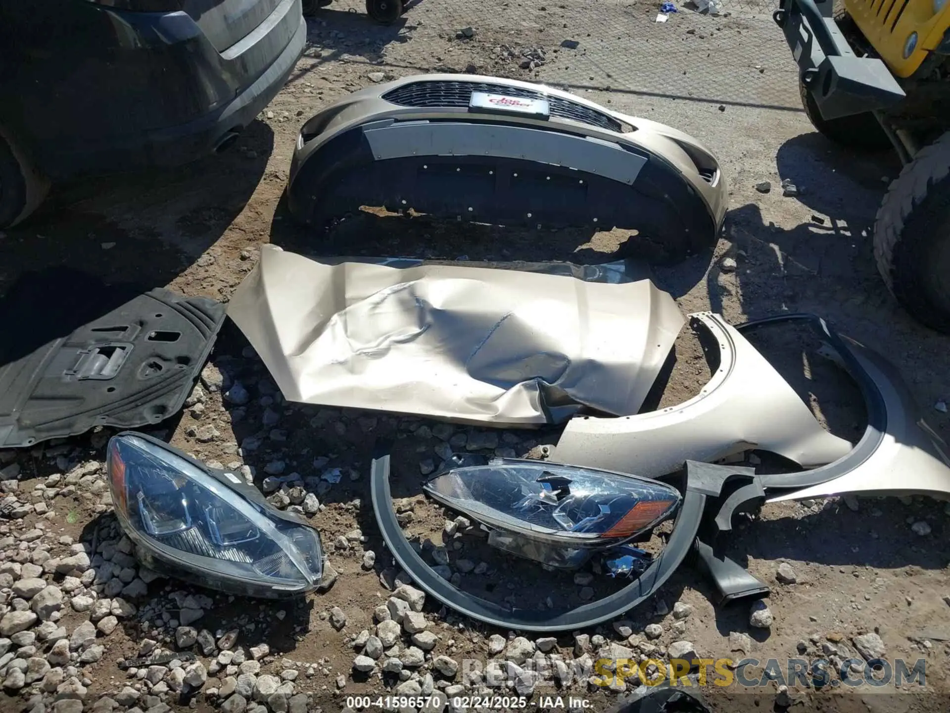 12 Photograph of a damaged car 1FMCU9G62MUA81335 FORD ESCAPE 2021