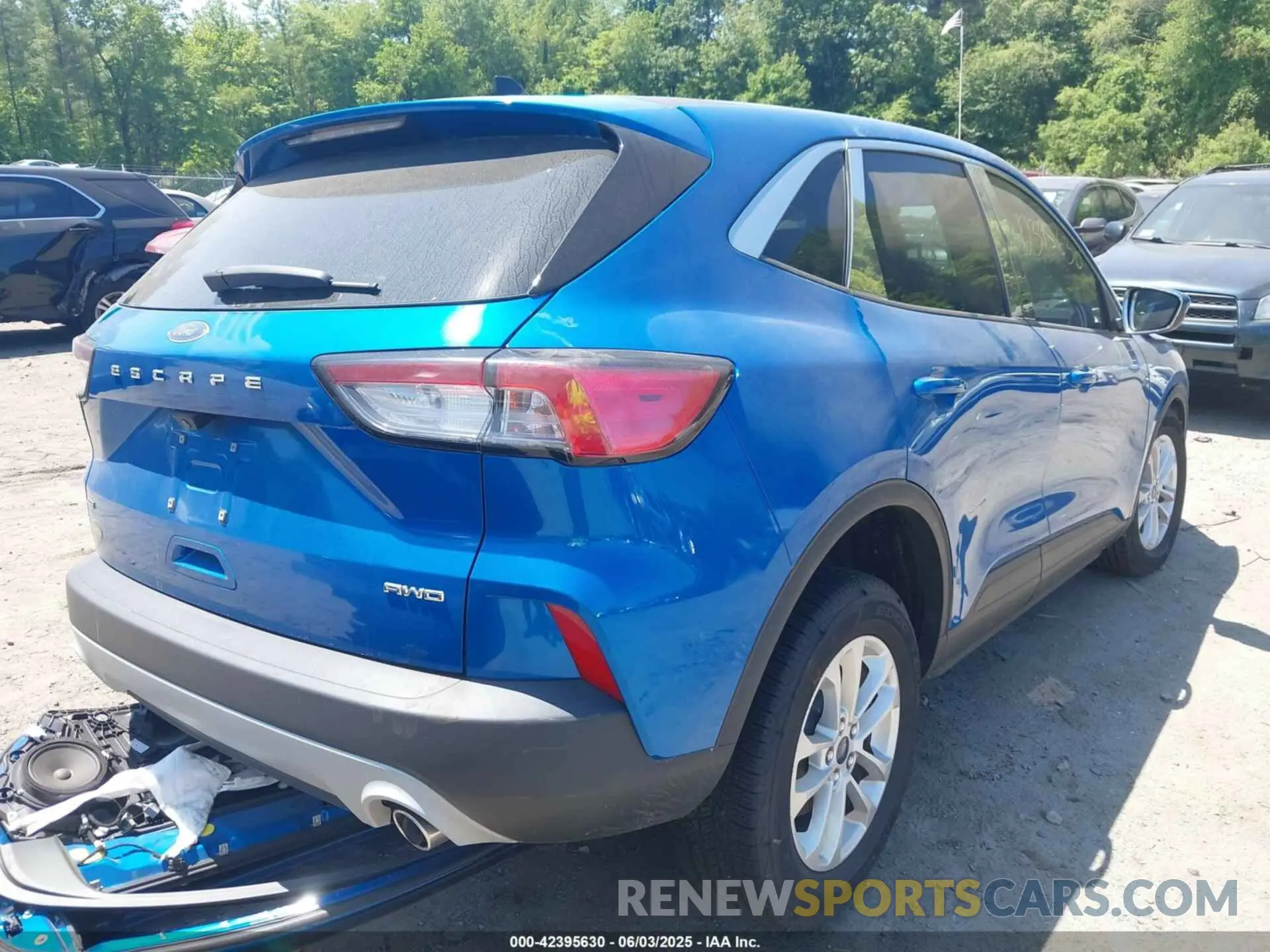 4 Photograph of a damaged car 1FMCU9G63MUA08992 FORD ESCAPE 2021