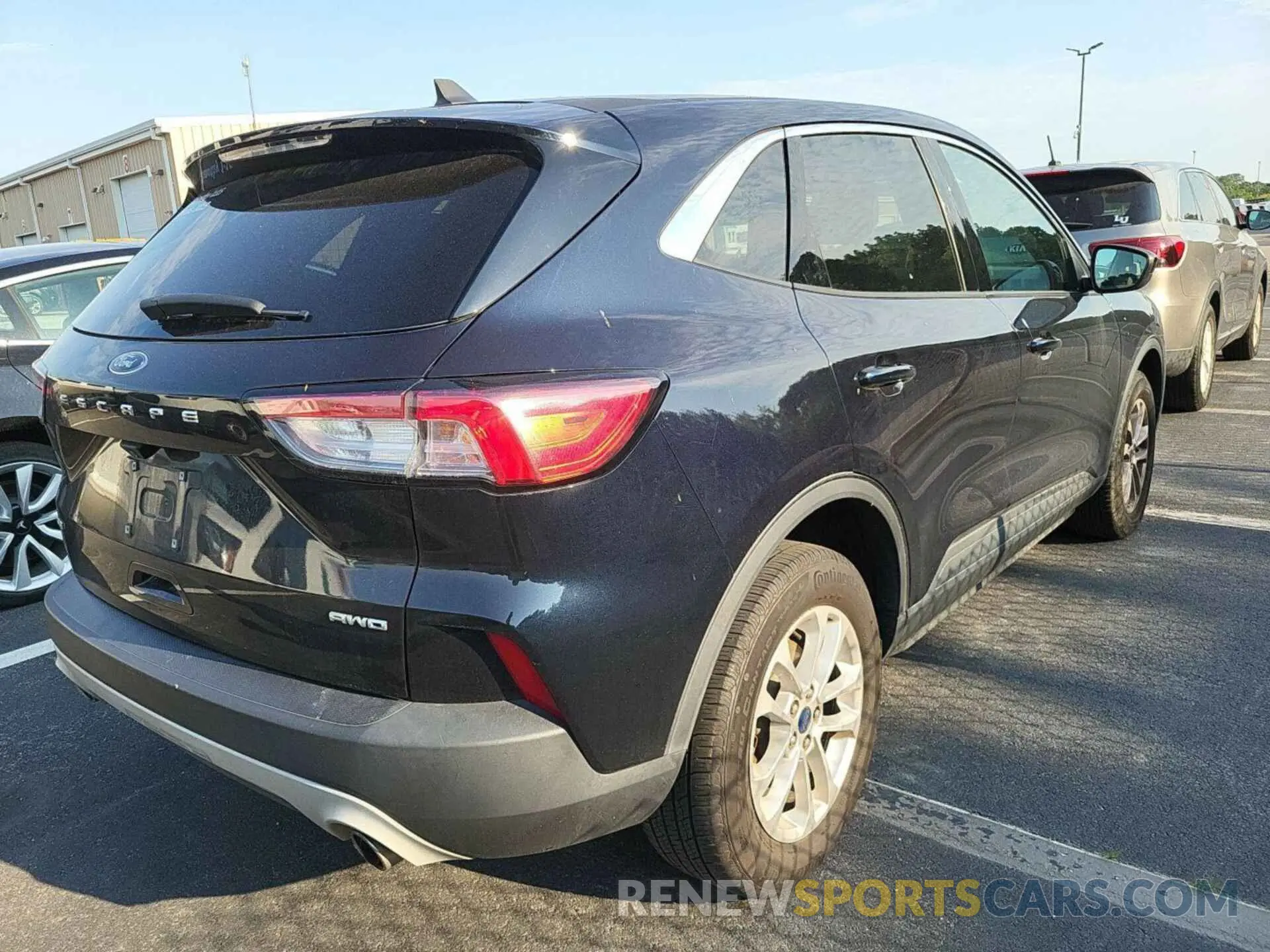 18 Photograph of a damaged car 1FMCU9G63MUA80663 FORD ESCAPE 2021