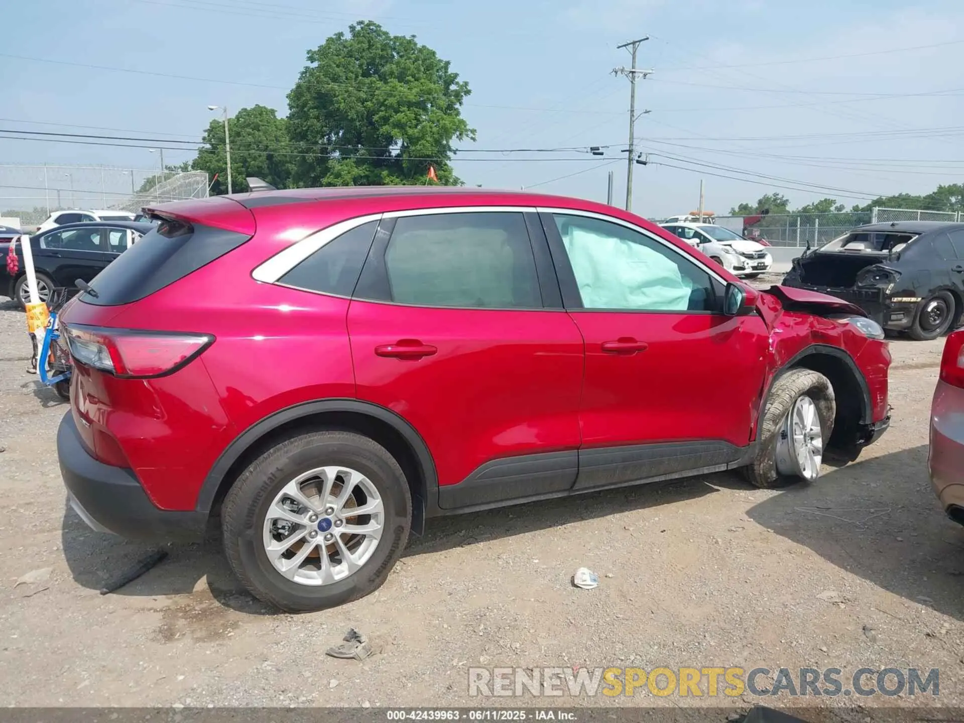 12 Photograph of a damaged car 1FMCU9G63MUA92215 FORD ESCAPE 2021