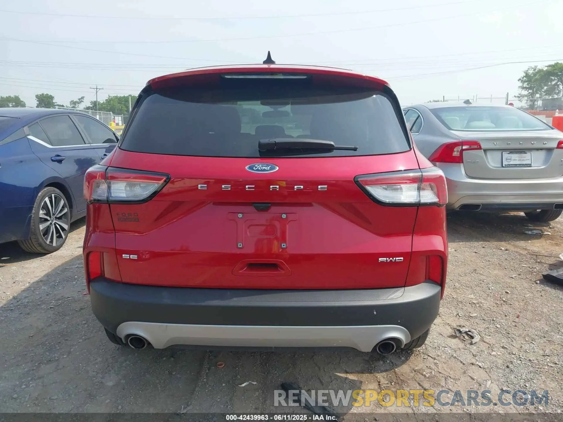 15 Photograph of a damaged car 1FMCU9G63MUA92215 FORD ESCAPE 2021