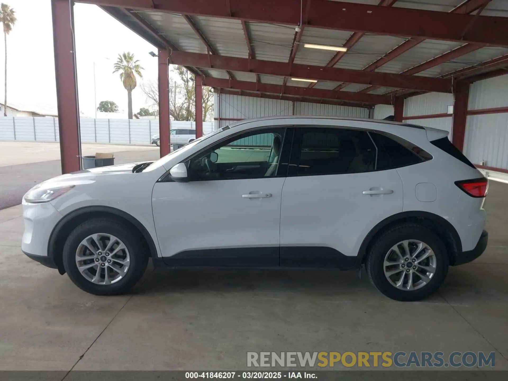 14 Photograph of a damaged car 1FMCU9G63MUB03522 FORD ESCAPE 2021