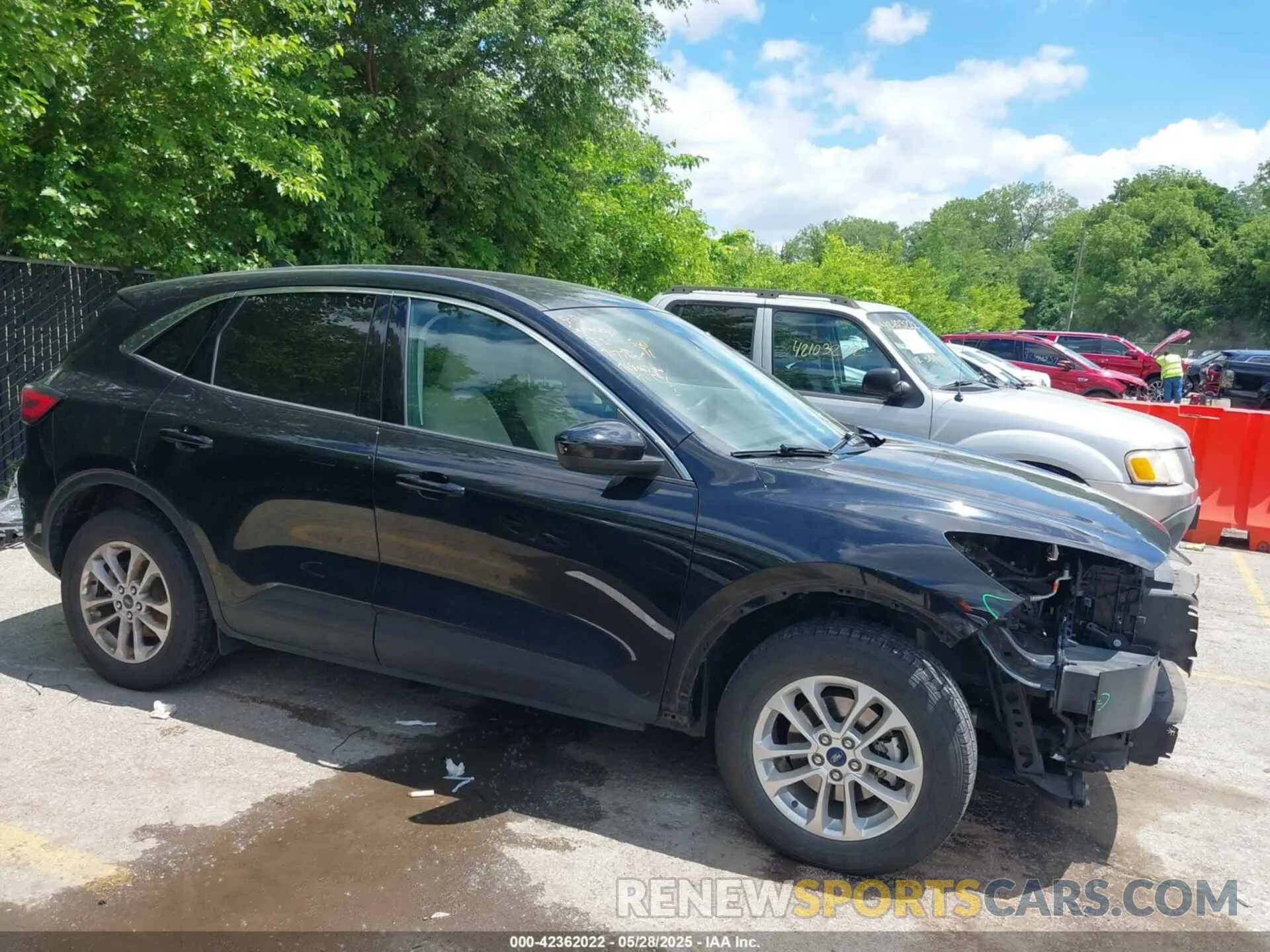 14 Photograph of a damaged car 1FMCU9G64MUA38664 FORD ESCAPE 2021