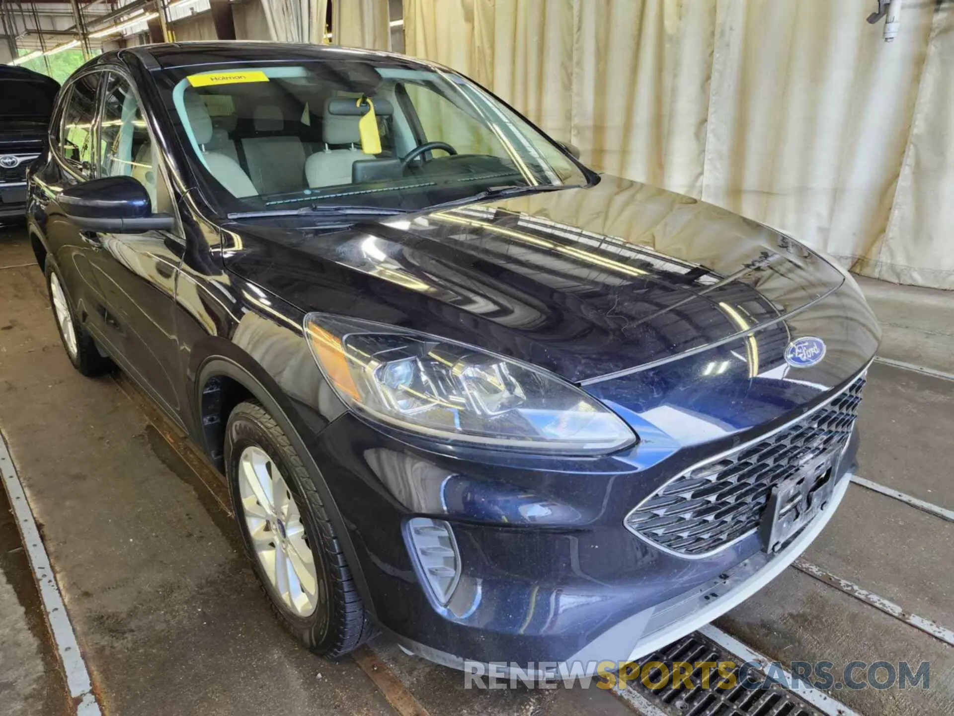 13 Photograph of a damaged car 1FMCU9G64MUA91381 FORD ESCAPE 2021