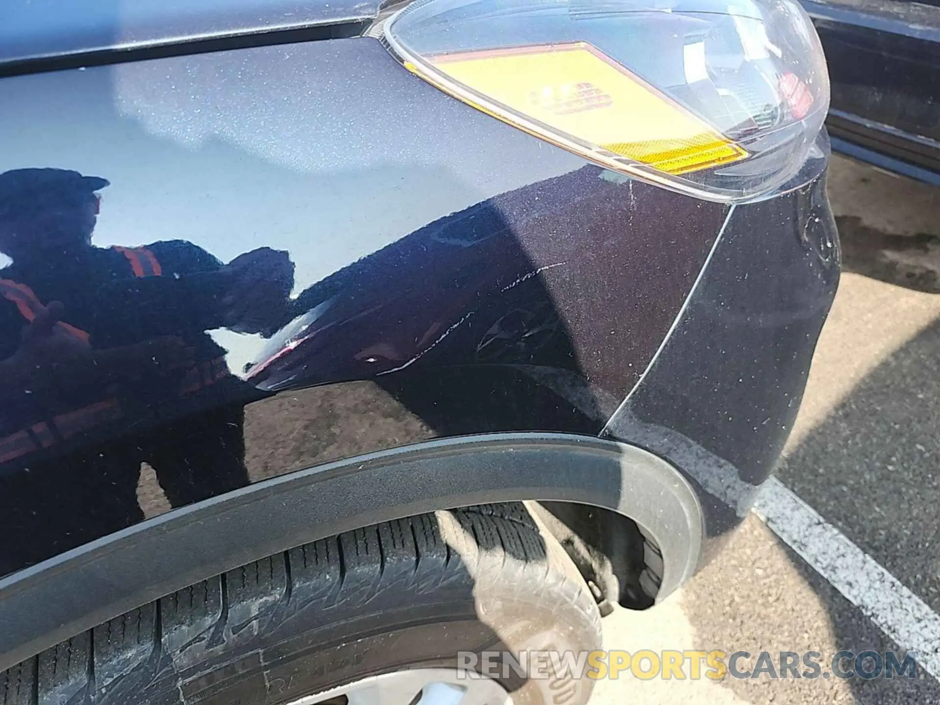 18 Photograph of a damaged car 1FMCU9G64MUA91381 FORD ESCAPE 2021