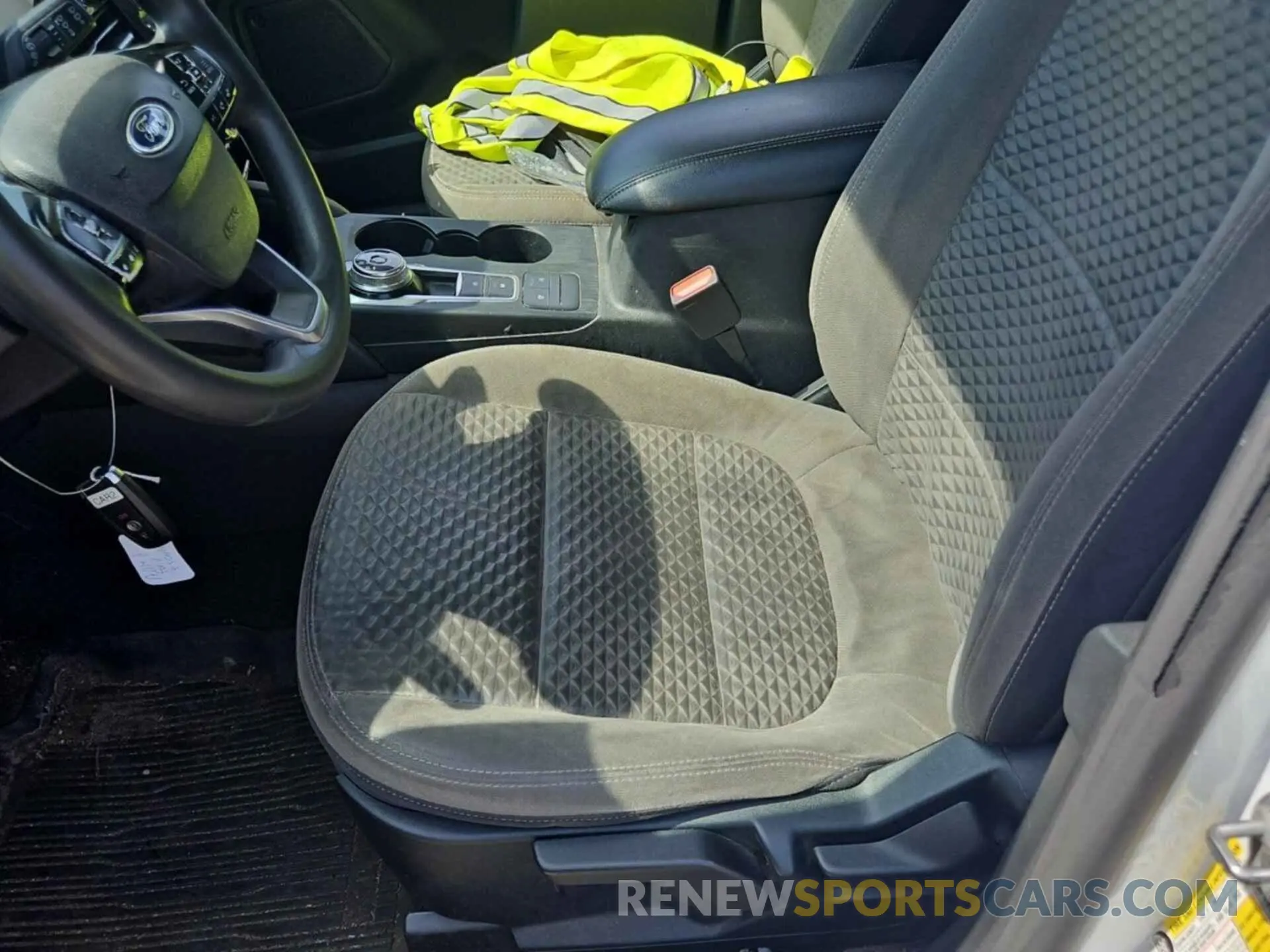 23 Photograph of a damaged car 1FMCU9G64MUA99657 FORD ESCAPE 2021