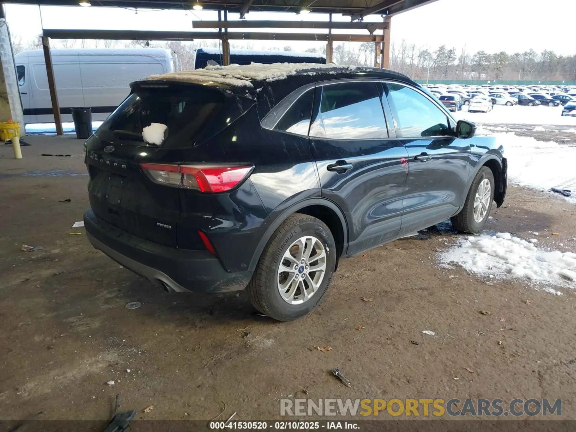 4 Photograph of a damaged car 1FMCU9G64MUB16053 FORD ESCAPE 2021