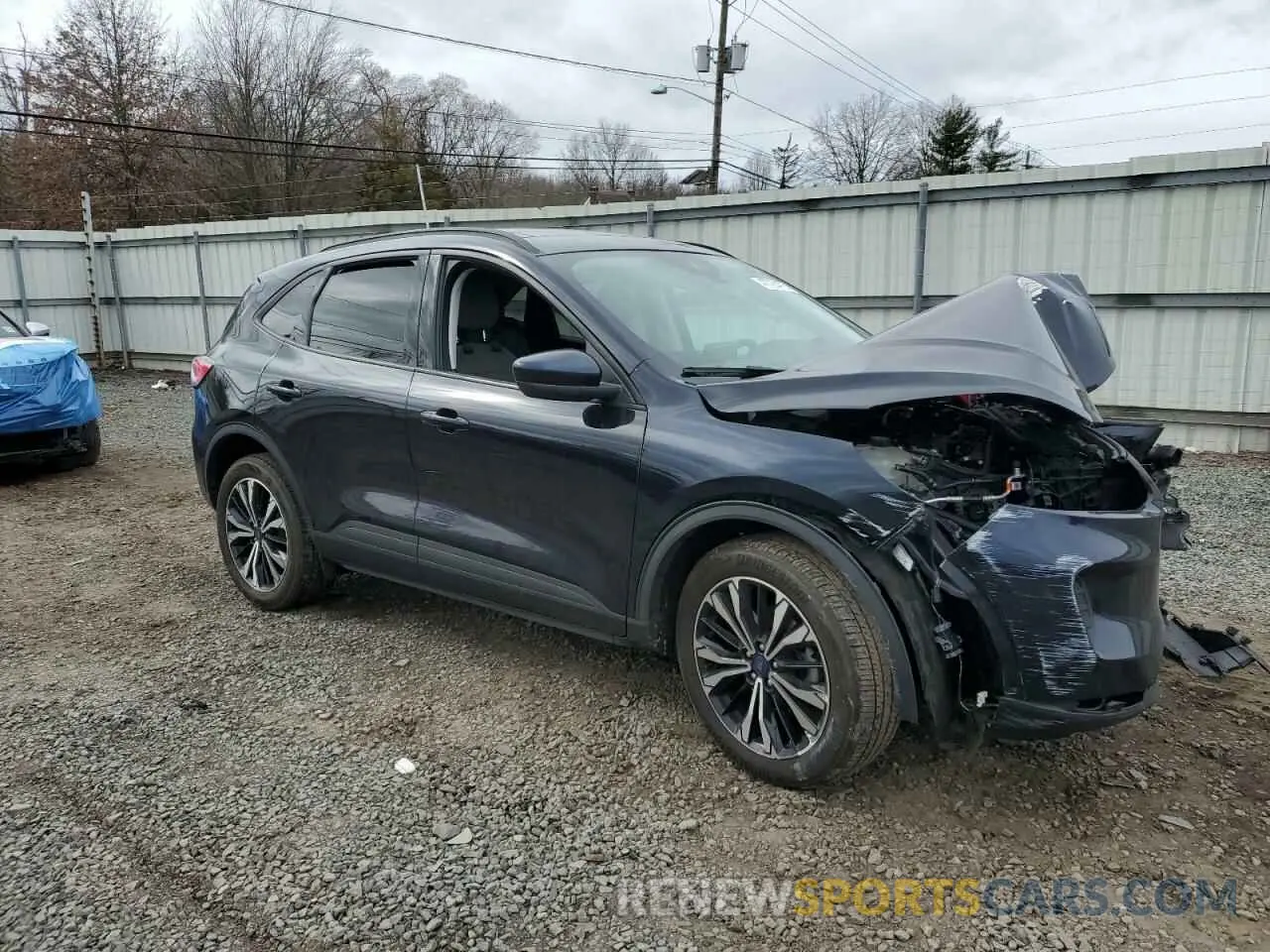 4 Photograph of a damaged car 1FMCU9G65MUB21732 FORD ESCAPE 2021