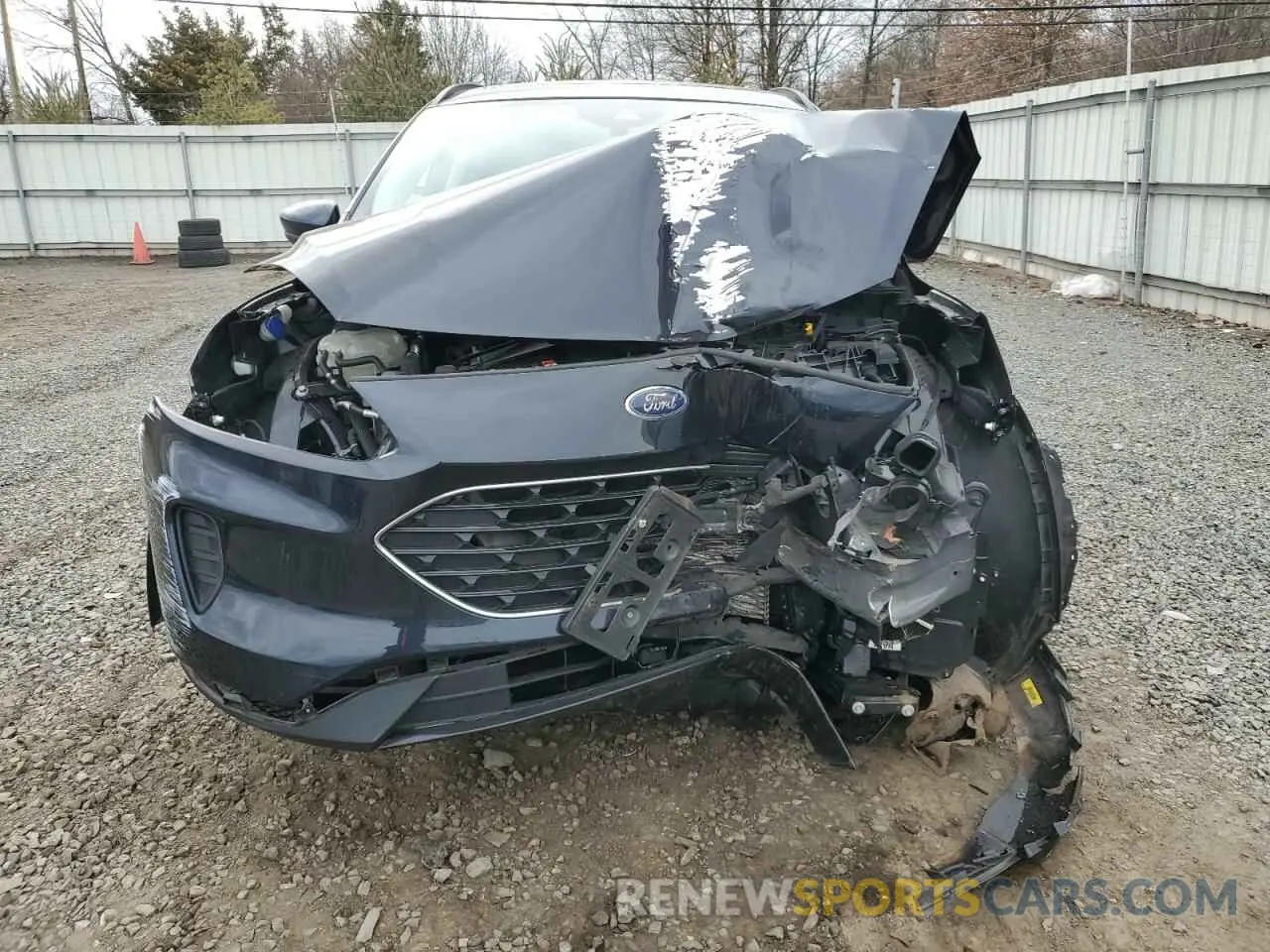 5 Photograph of a damaged car 1FMCU9G65MUB21732 FORD ESCAPE 2021