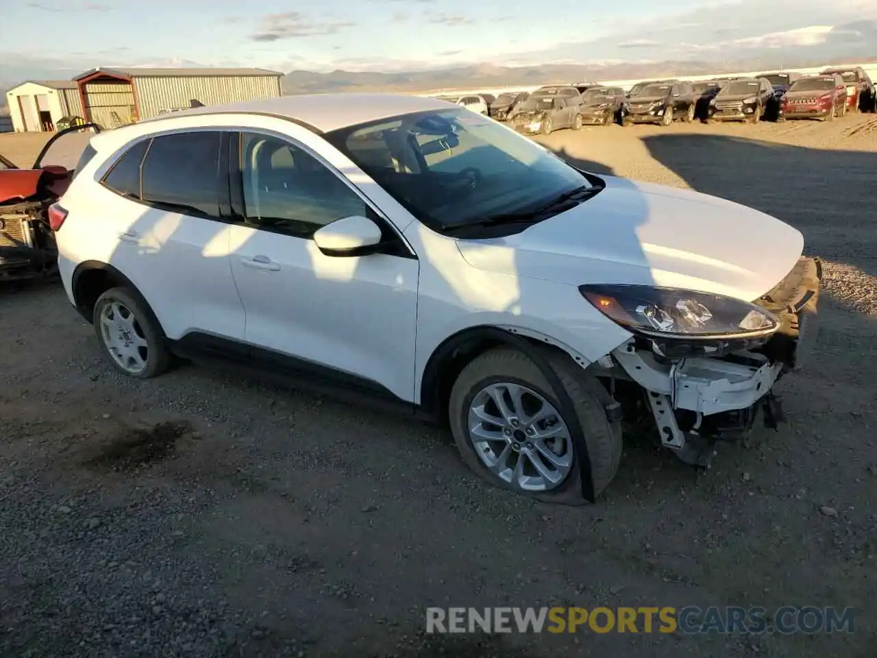 4 Photograph of a damaged car 1FMCU9G65MUB26638 FORD ESCAPE 2021