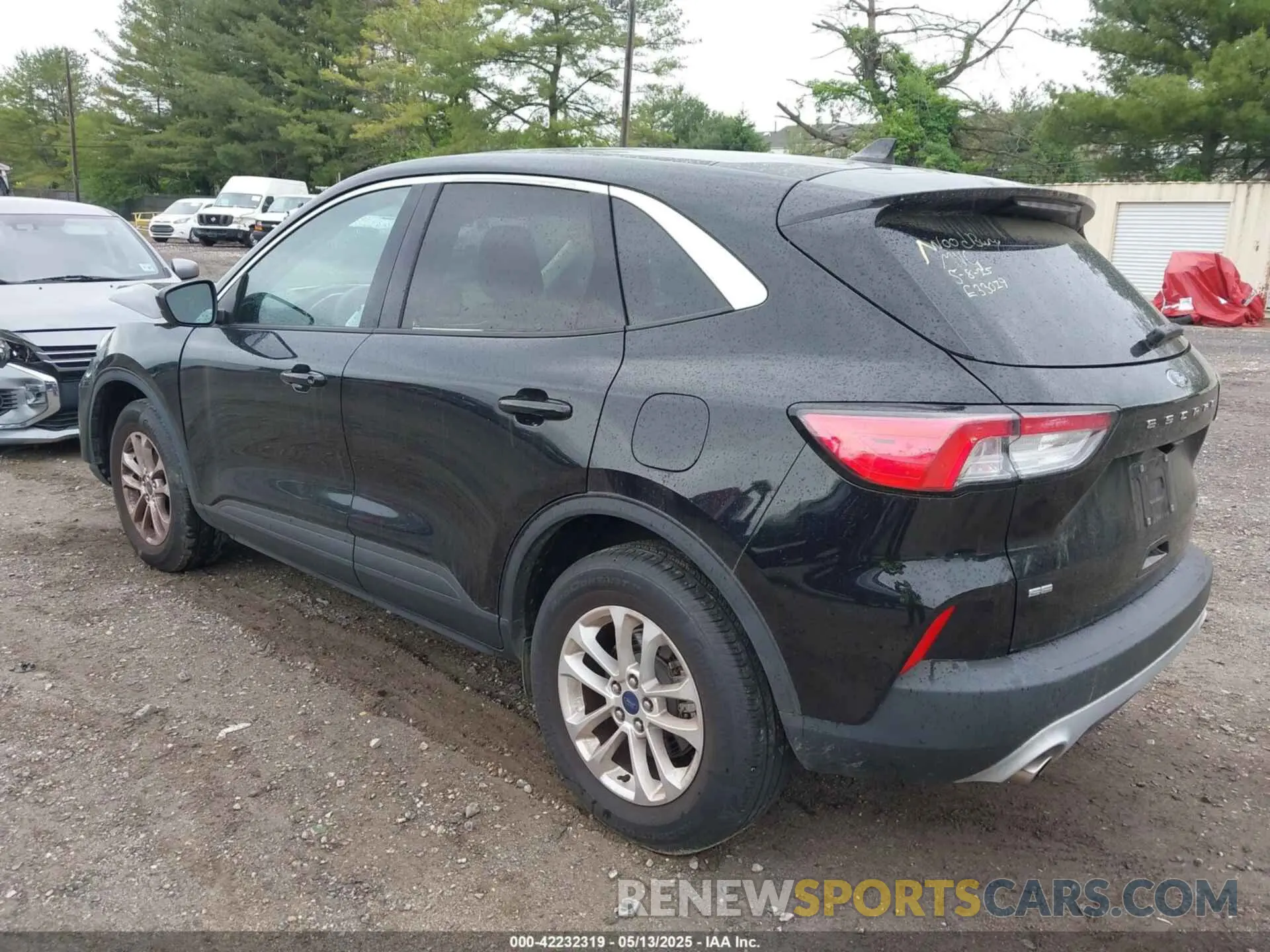 3 Photograph of a damaged car 1FMCU9G67MUA23303 FORD ESCAPE 2021