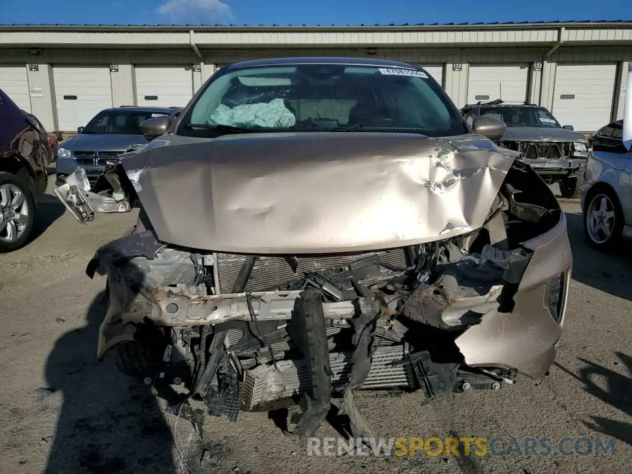5 Photograph of a damaged car 1FMCU9G67MUA94341 FORD ESCAPE 2021