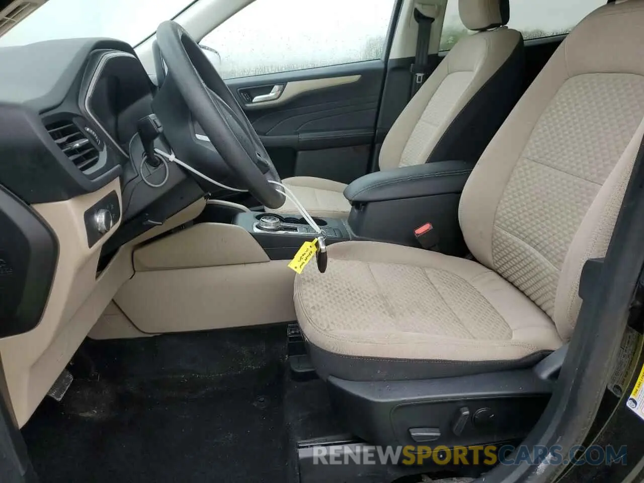 7 Photograph of a damaged car 1FMCU9G68MUA52440 FORD ESCAPE 2021