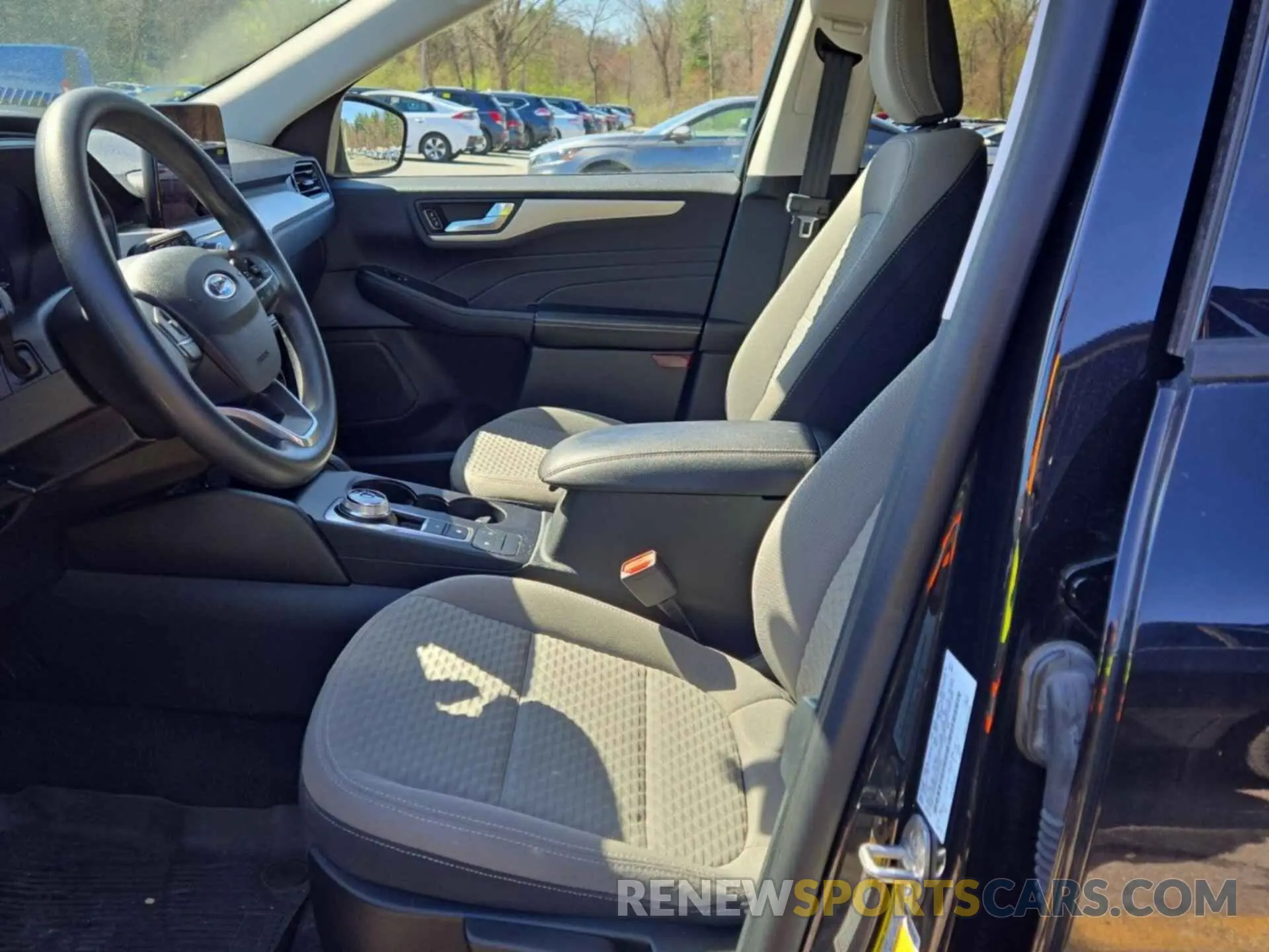 1 Photograph of a damaged car 1FMCU9G68MUA90881 FORD ESCAPE 2021