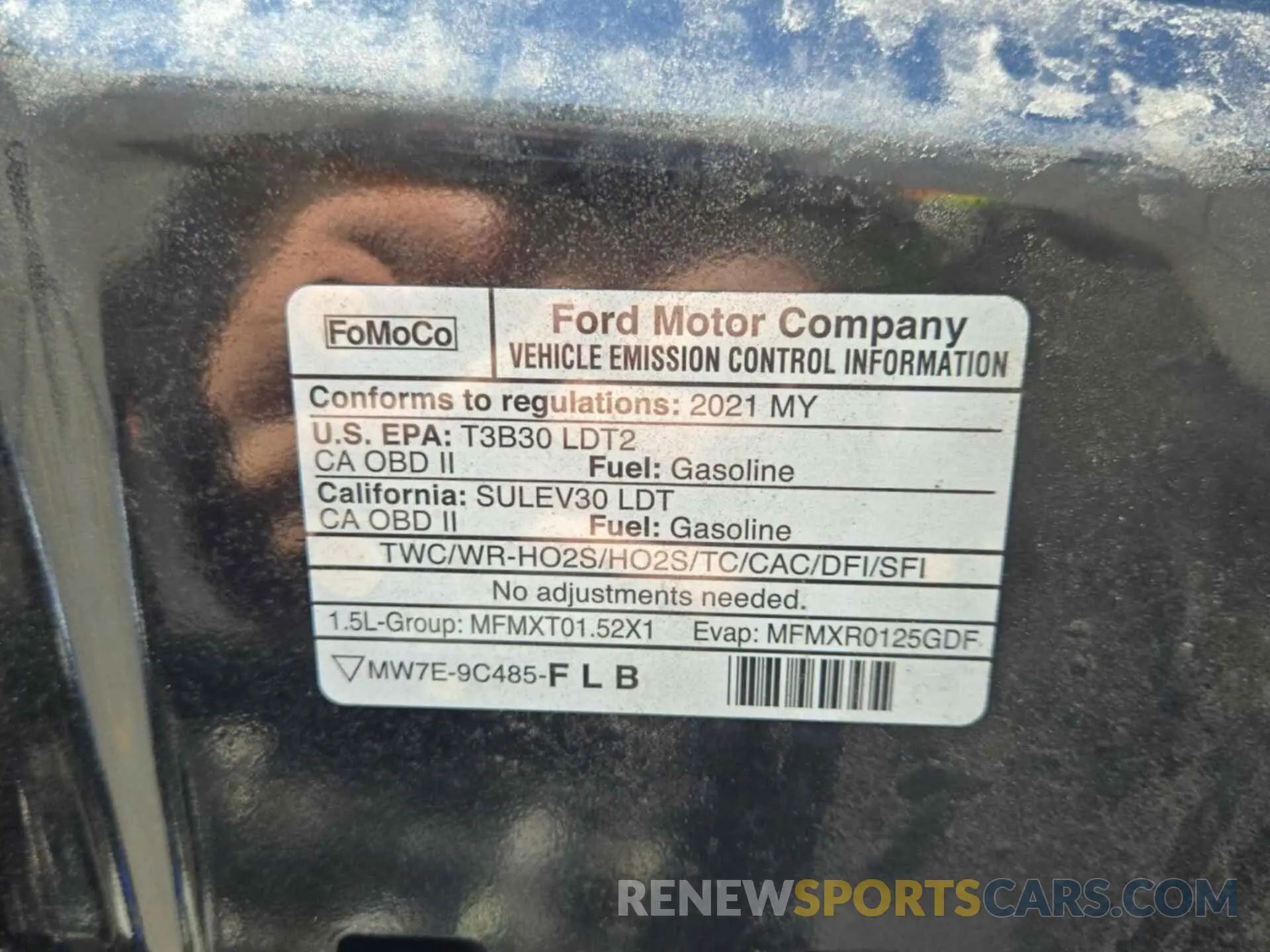 29 Photograph of a damaged car 1FMCU9G68MUA90881 FORD ESCAPE 2021