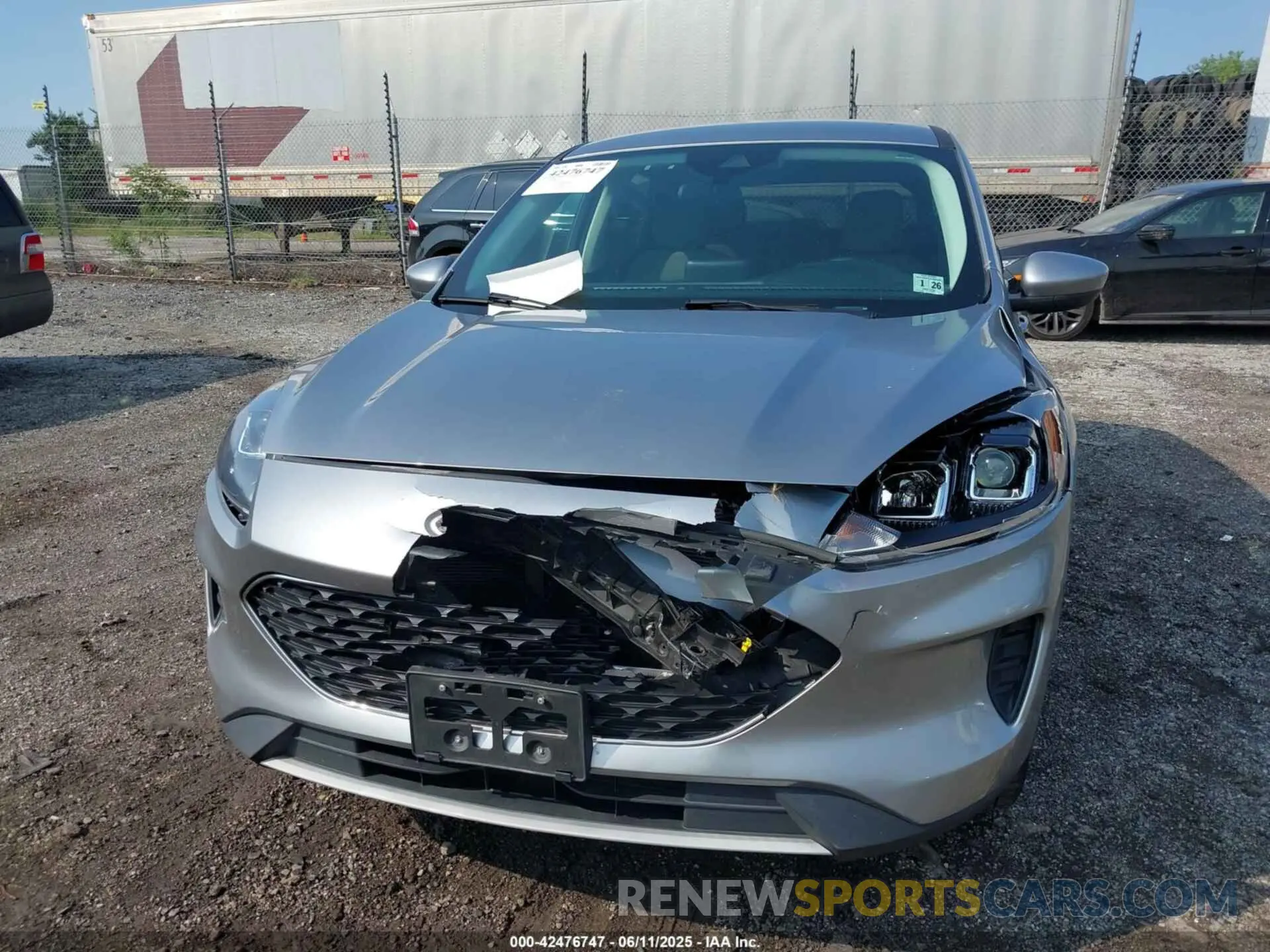 6 Photograph of a damaged car 1FMCU9G68MUB26987 FORD ESCAPE 2021