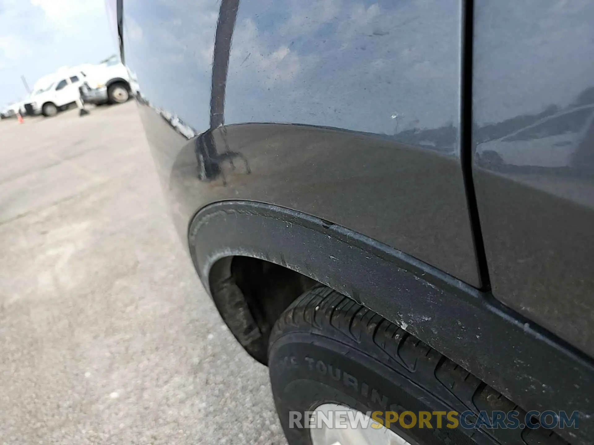18 Photograph of a damaged car 1FMCU9G69MUA68128 FORD ESCAPE 2021