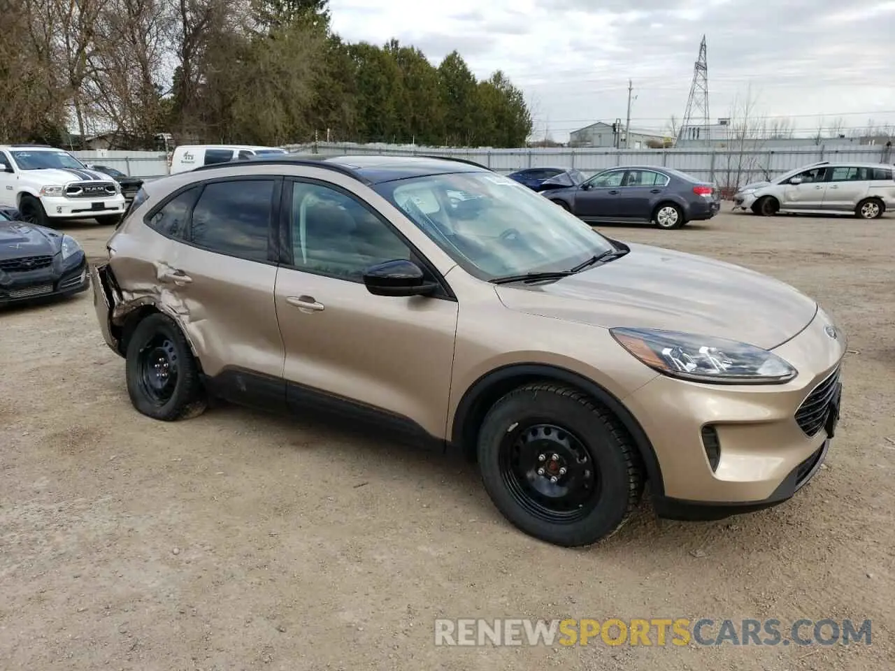 4 Photograph of a damaged car 1FMCU9G69MUA72731 FORD ESCAPE 2021