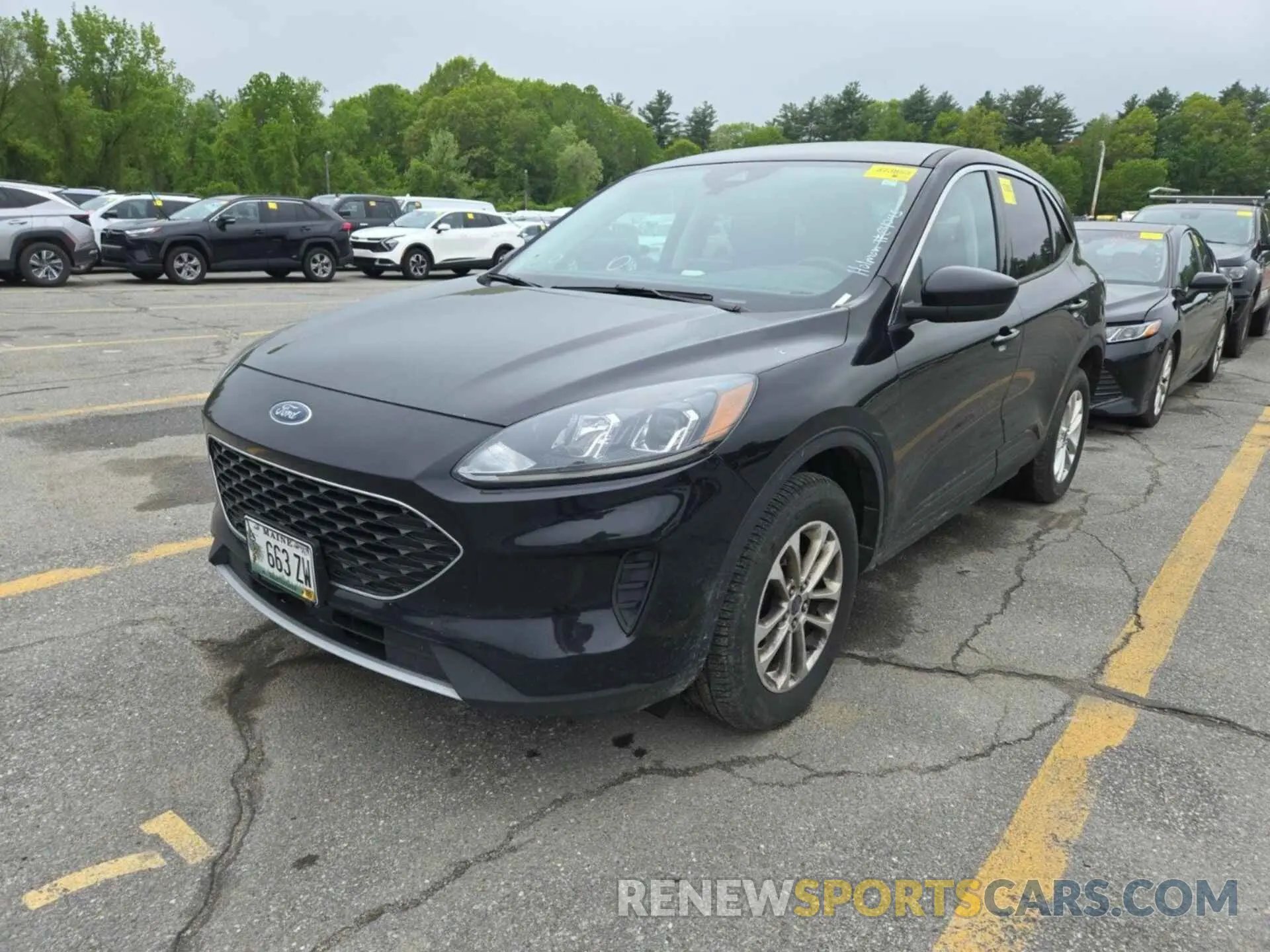 10 Photograph of a damaged car 1FMCU9G69MUA73572 FORD ESCAPE 2021