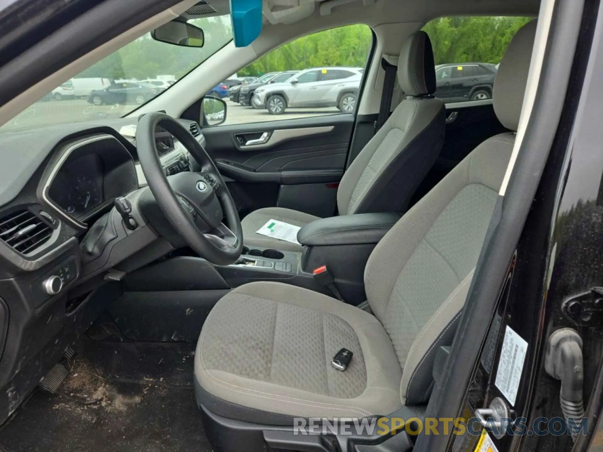18 Photograph of a damaged car 1FMCU9G69MUA73572 FORD ESCAPE 2021