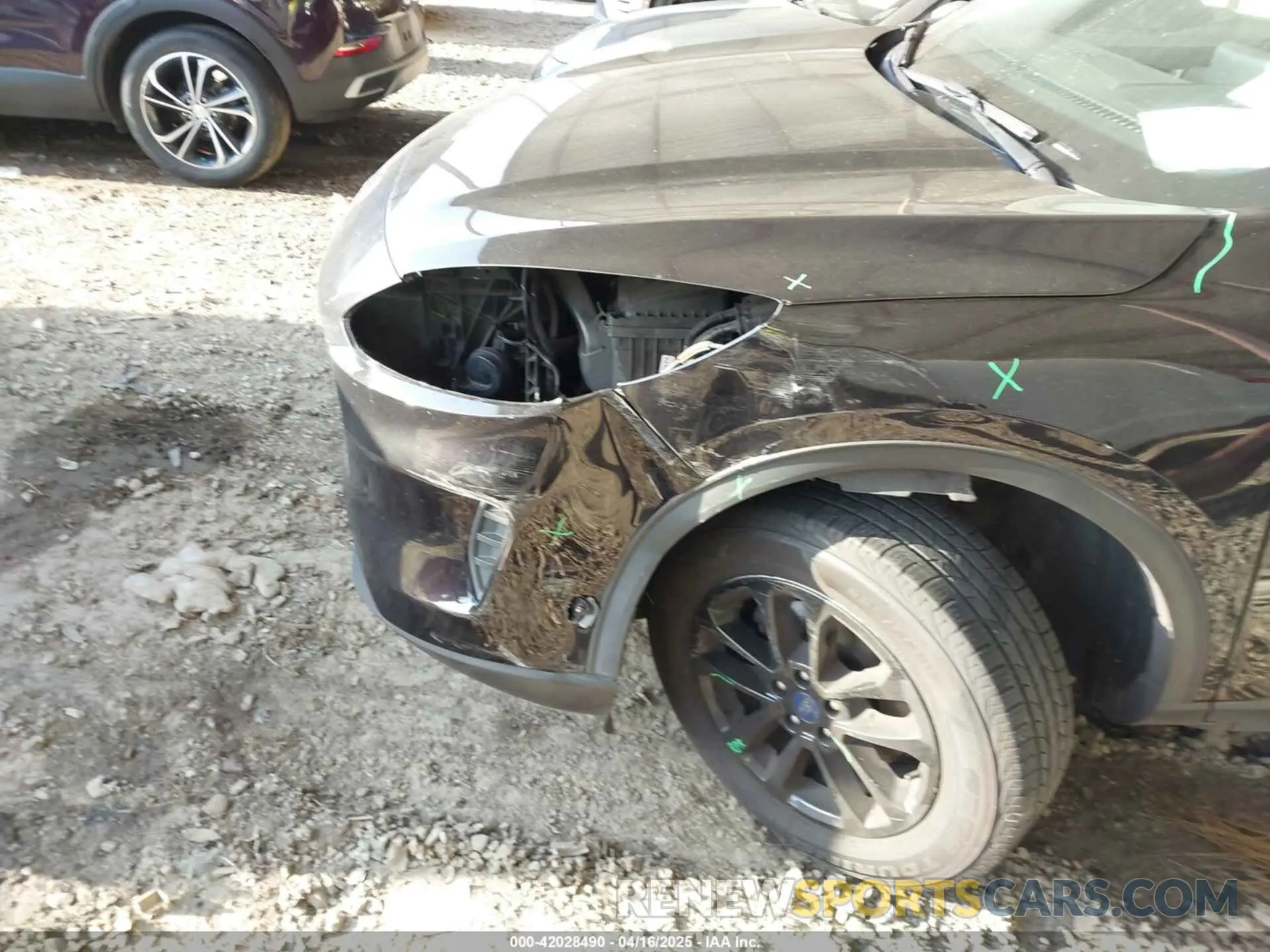 18 Photograph of a damaged car 1FMCU9G6XMUA77193 FORD ESCAPE 2021