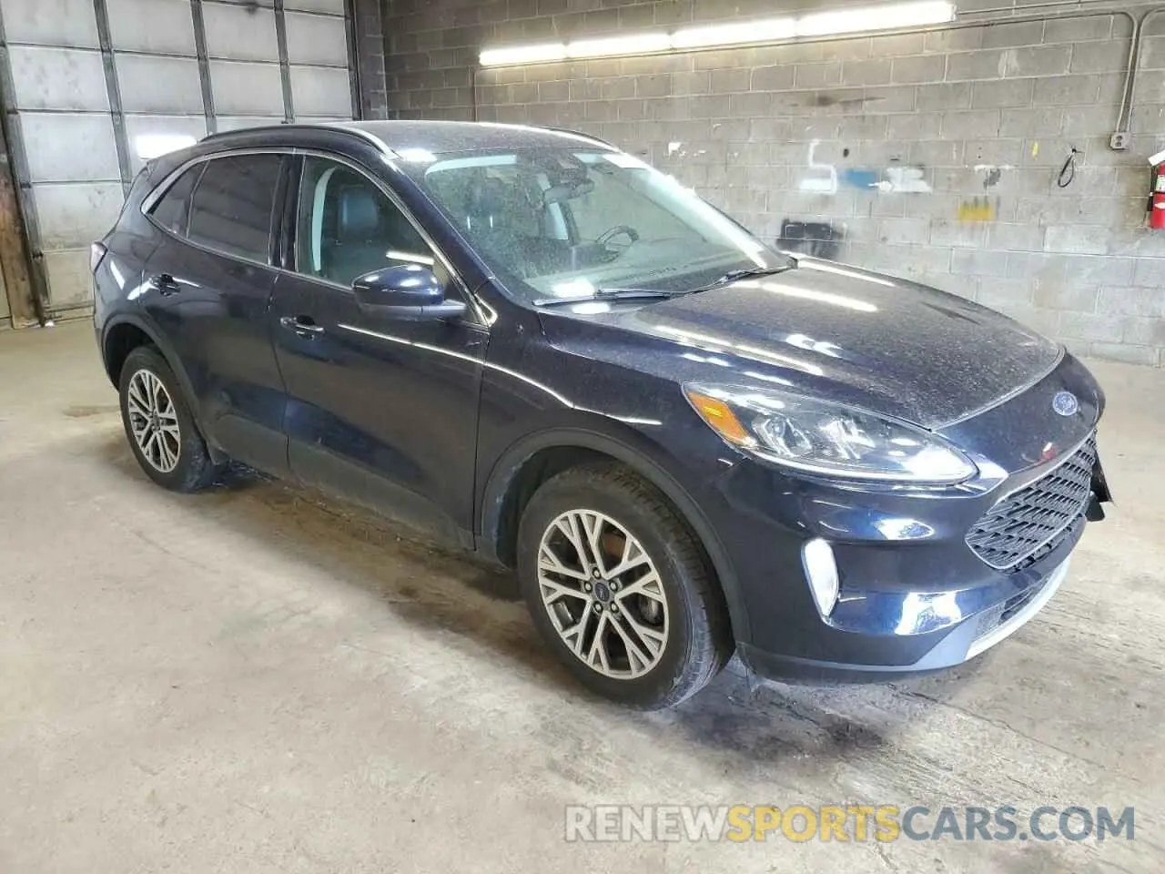 4 Photograph of a damaged car 1FMCU9H60MUB10183 FORD ESCAPE 2021