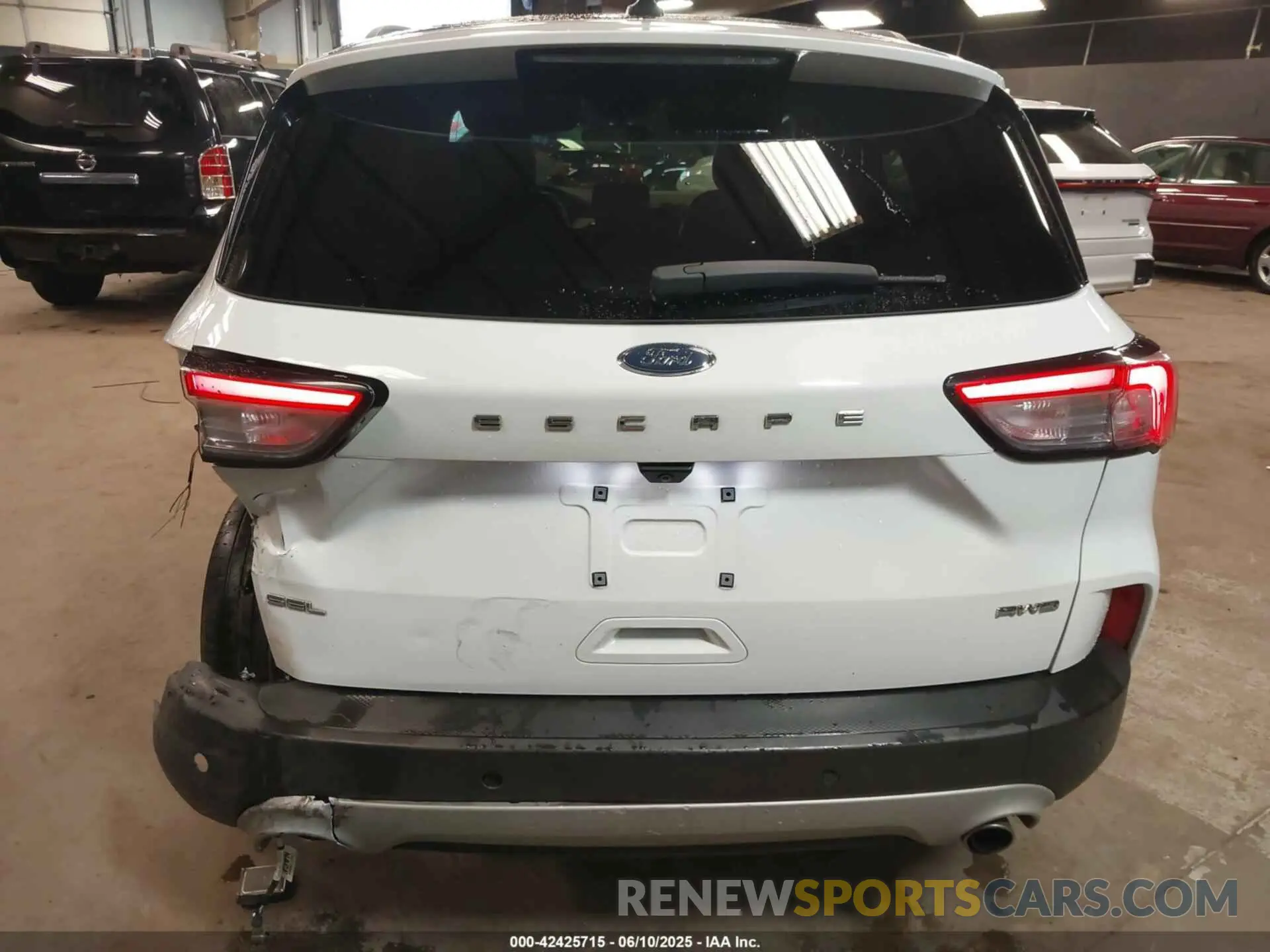 16 Photograph of a damaged car 1FMCU9H61MUA15146 FORD ESCAPE 2021
