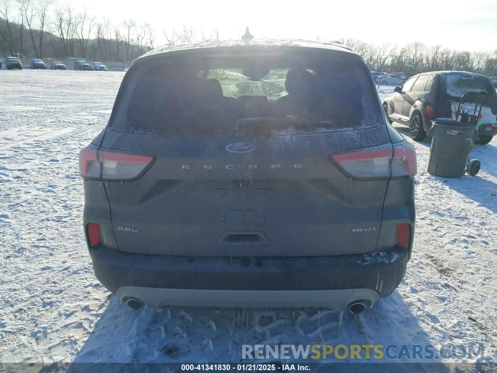 17 Photograph of a damaged car 1FMCU9H62MUA98134 FORD ESCAPE 2021