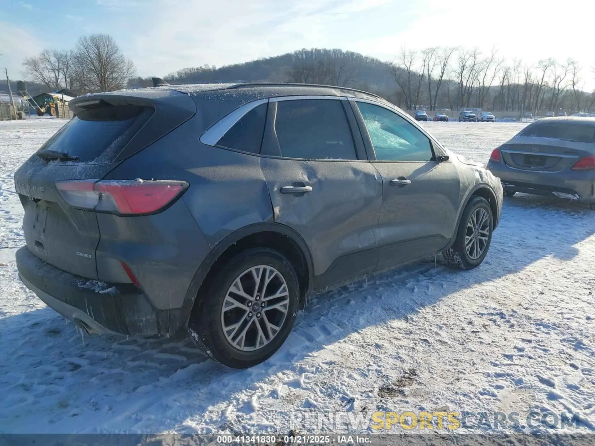 4 Photograph of a damaged car 1FMCU9H62MUA98134 FORD ESCAPE 2021