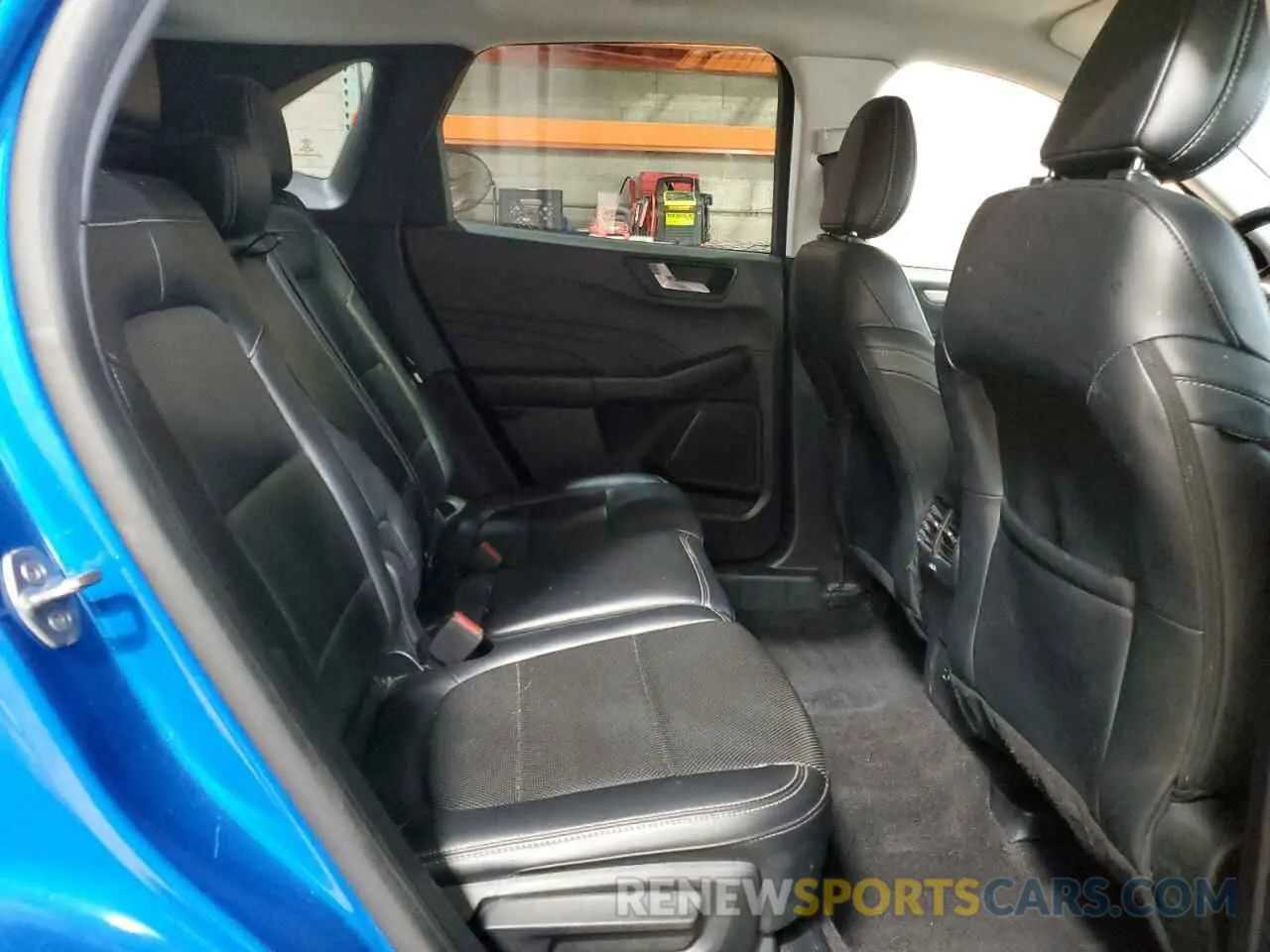 10 Photograph of a damaged car 1FMCU9H63MUA65143 FORD ESCAPE 2021