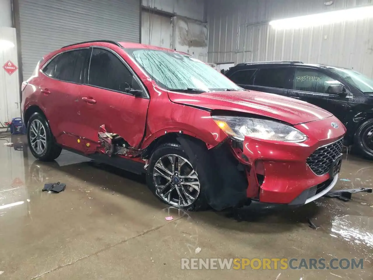 4 Photograph of a damaged car 1FMCU9H65MUA52054 FORD ESCAPE 2021