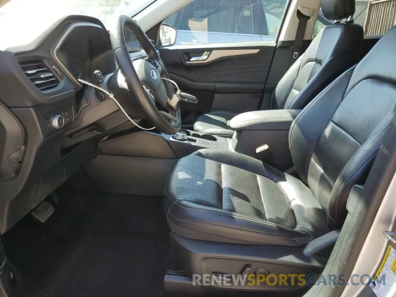 7 Photograph of a damaged car 1FMCU9H65MUA64236 FORD ESCAPE 2021