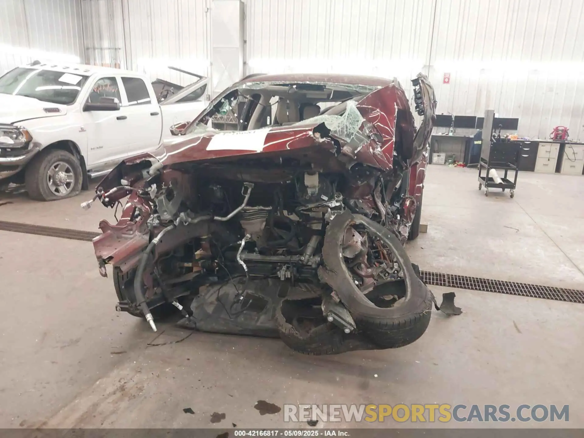 17 Photograph of a damaged car 1FMCU9H65MUB05710 FORD ESCAPE 2021