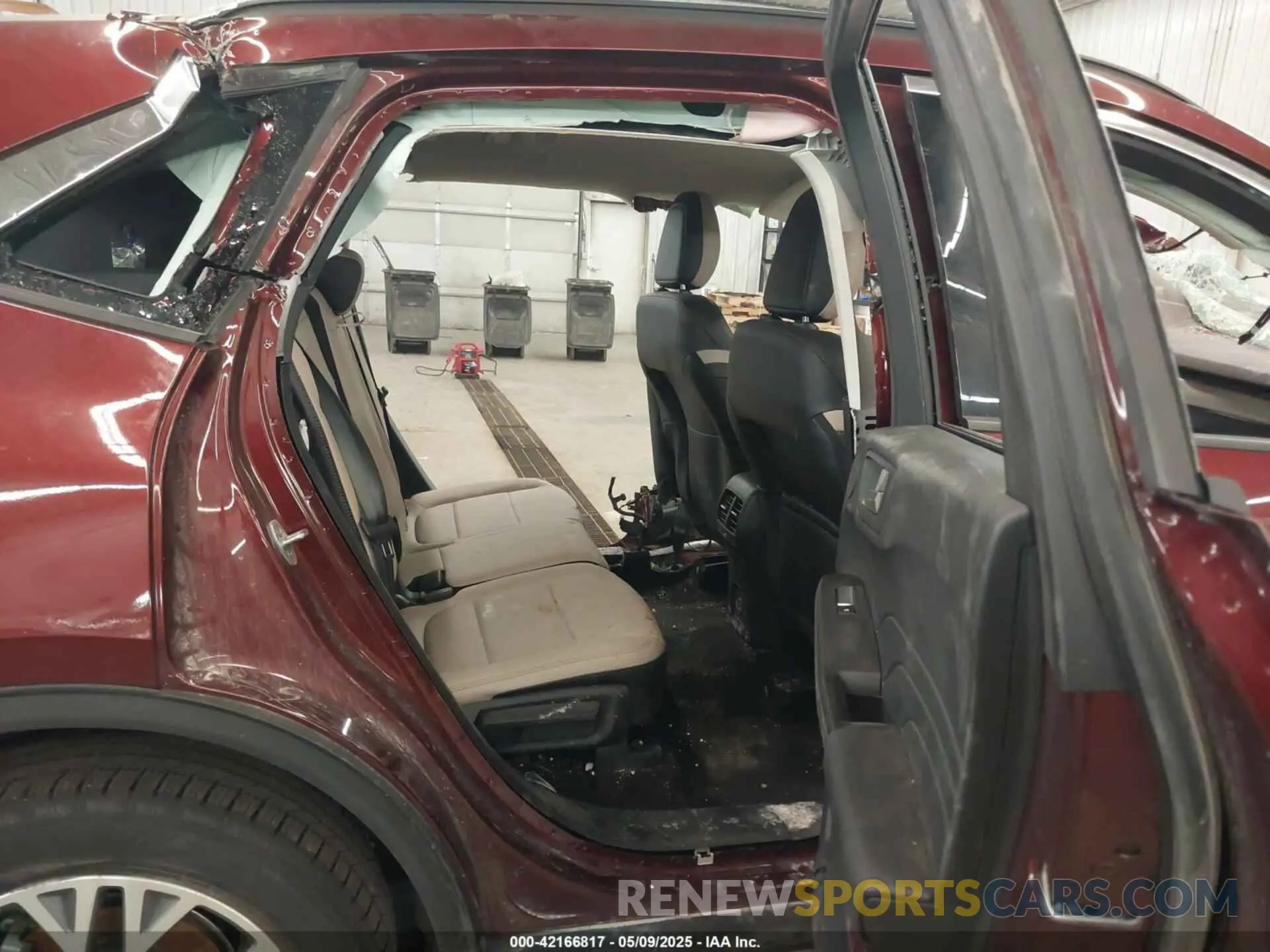 8 Photograph of a damaged car 1FMCU9H65MUB05710 FORD ESCAPE 2021