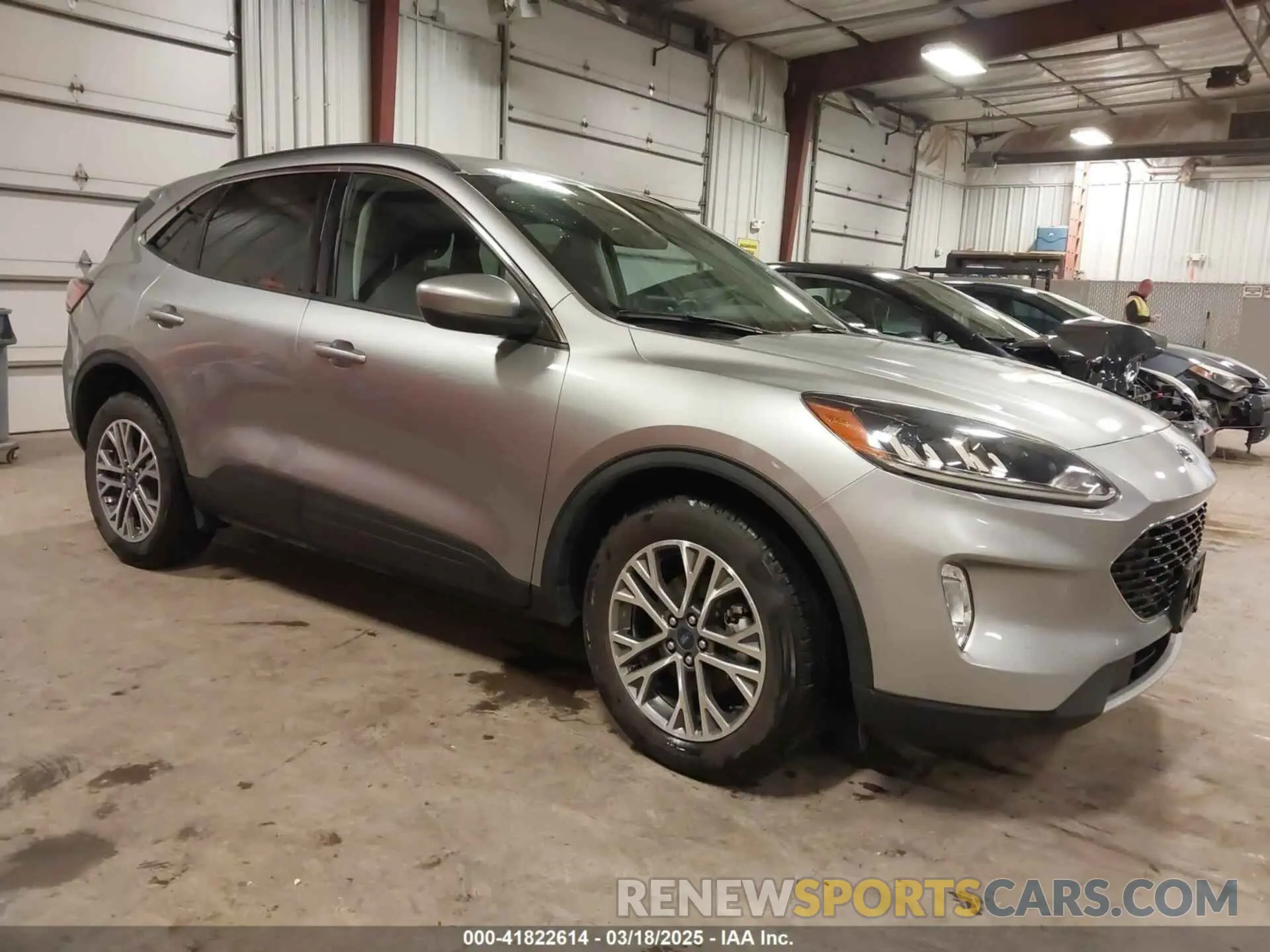 1 Photograph of a damaged car 1FMCU9H67MUA48975 FORD ESCAPE 2021