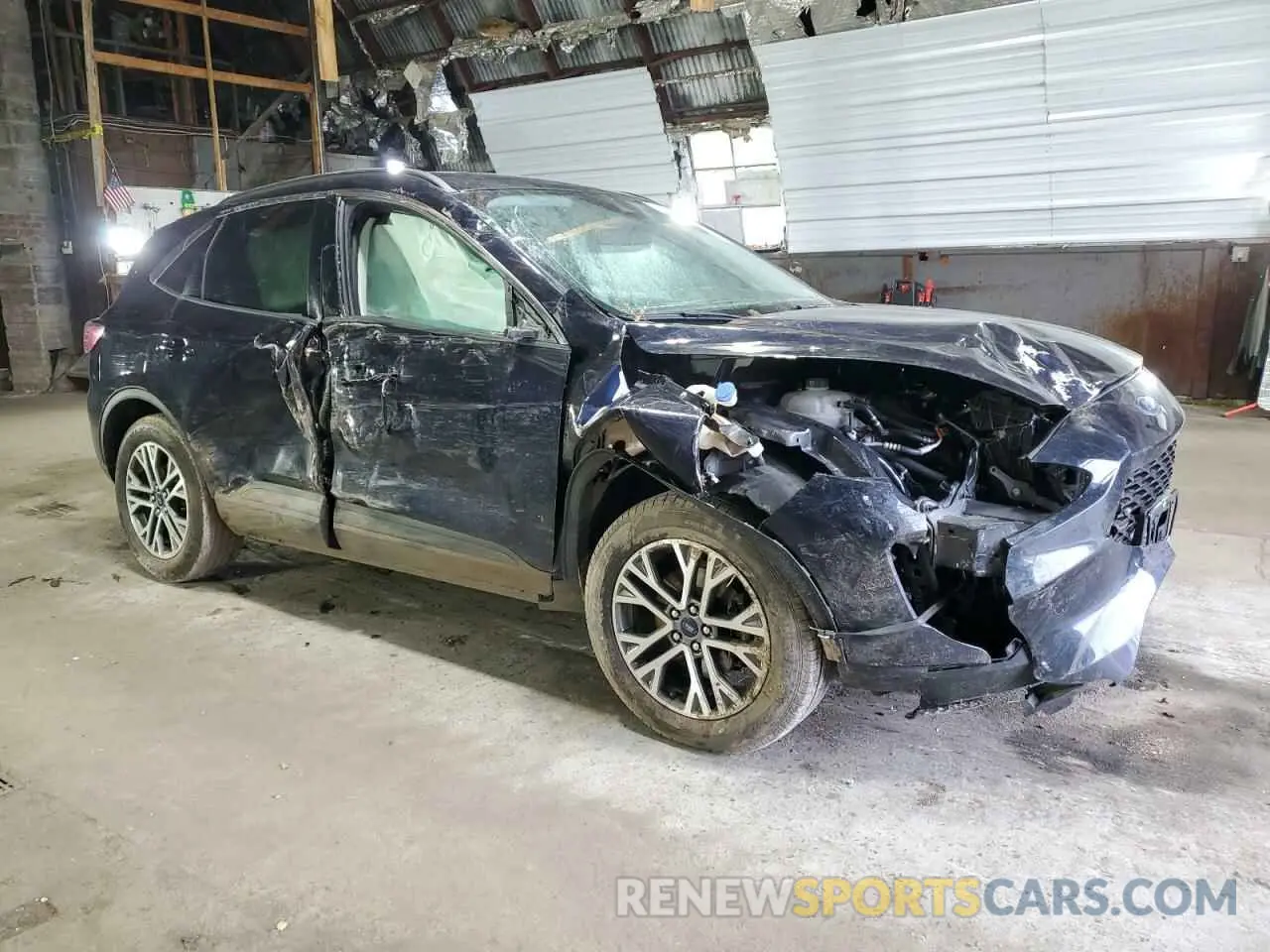 4 Photograph of a damaged car 1FMCU9H67MUB18913 FORD ESCAPE 2021