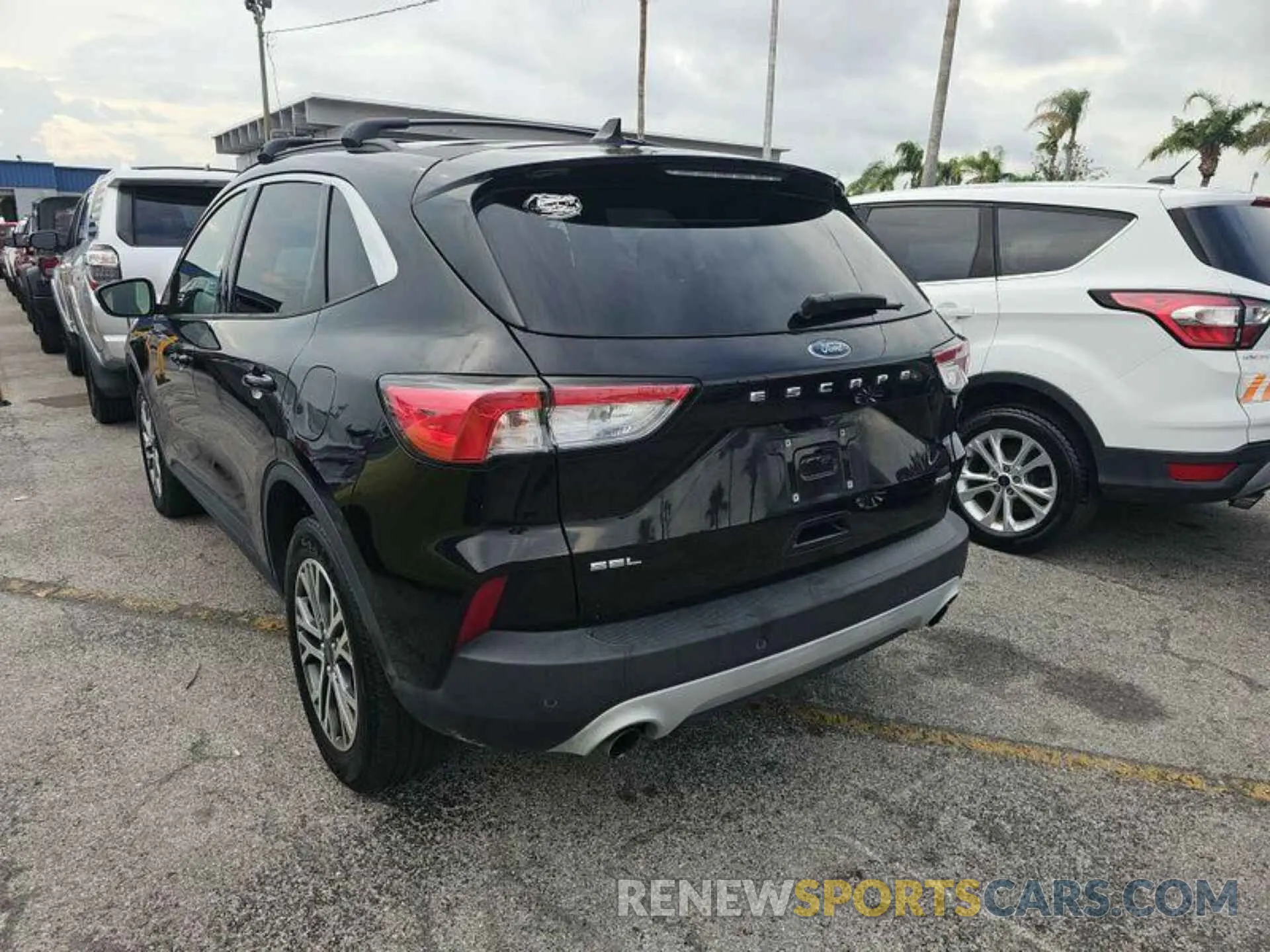 5 Photograph of a damaged car 1FMCU9H90MUA73968 FORD ESCAPE 2021