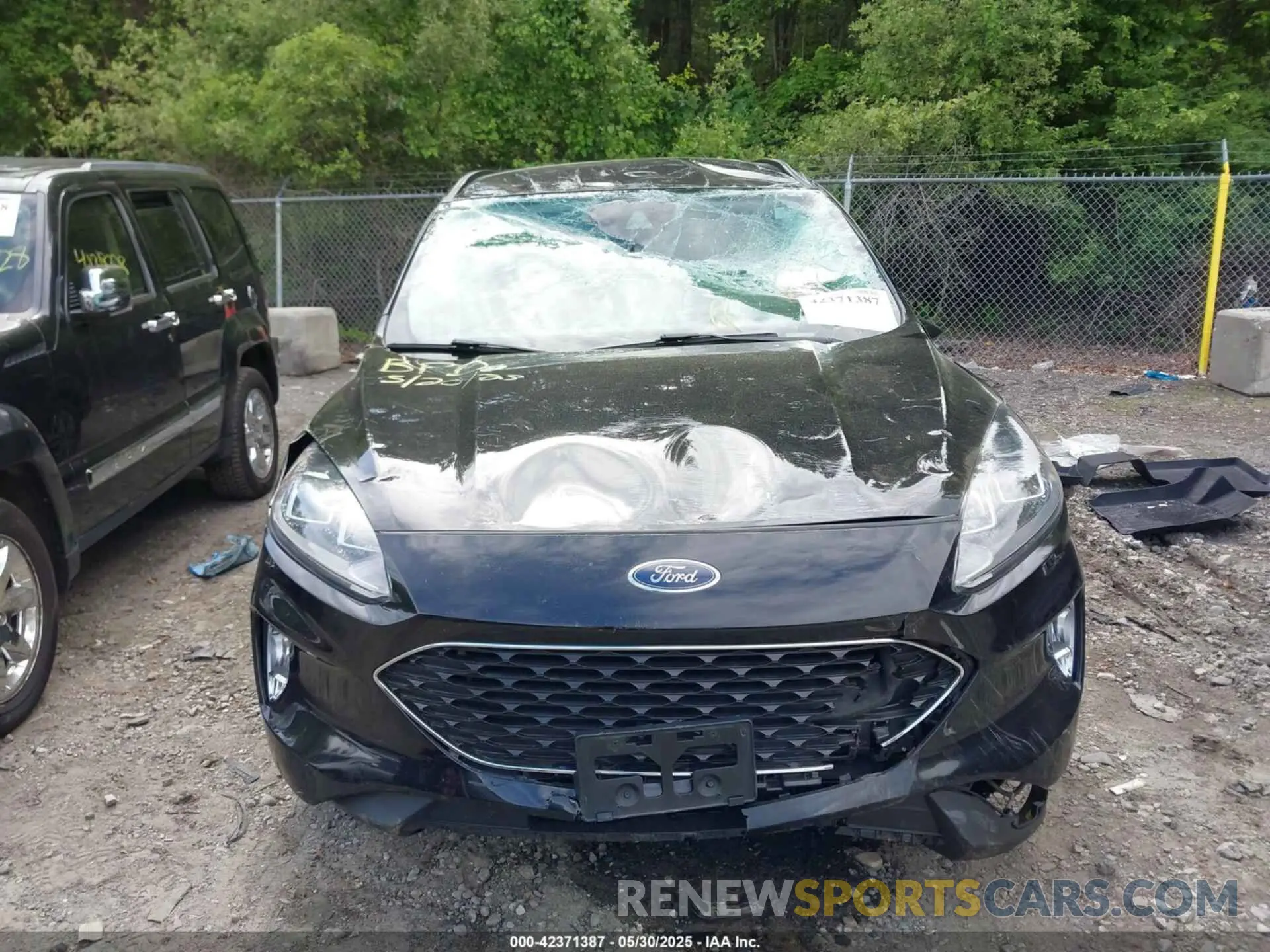 12 Photograph of a damaged car 1FMCU9H94MUA61032 FORD ESCAPE 2021