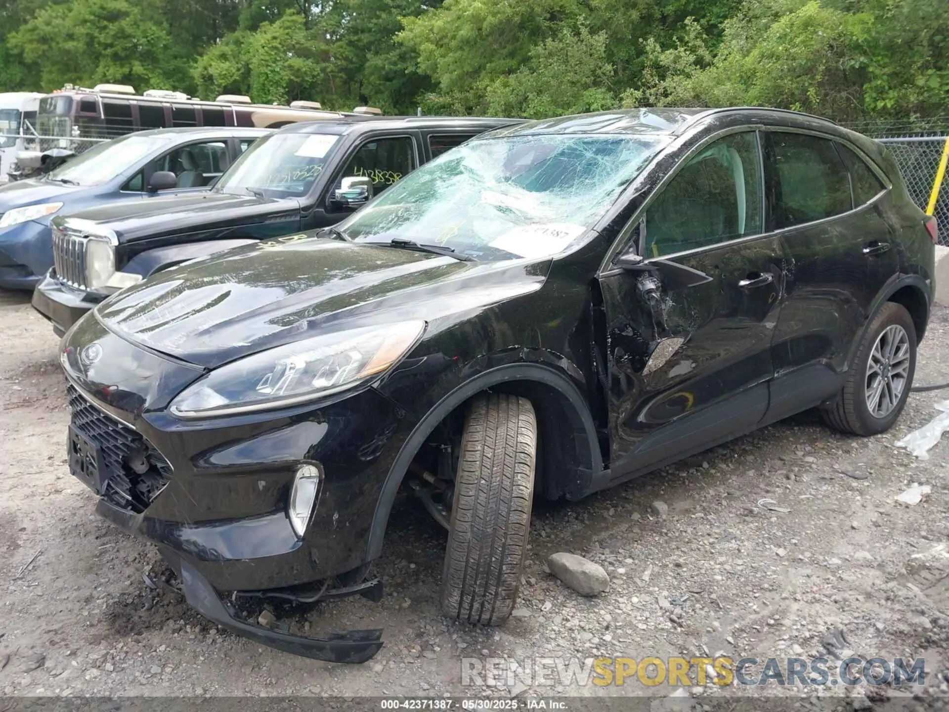 2 Photograph of a damaged car 1FMCU9H94MUA61032 FORD ESCAPE 2021