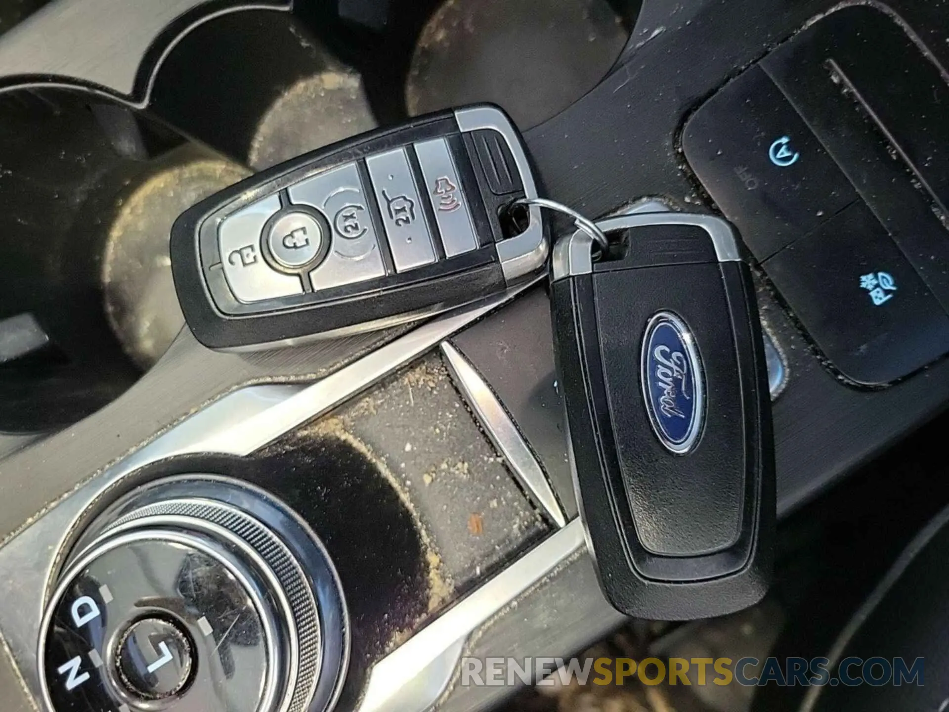 24 Photograph of a damaged car 1FMCU9H96MUA92332 FORD ESCAPE 2021