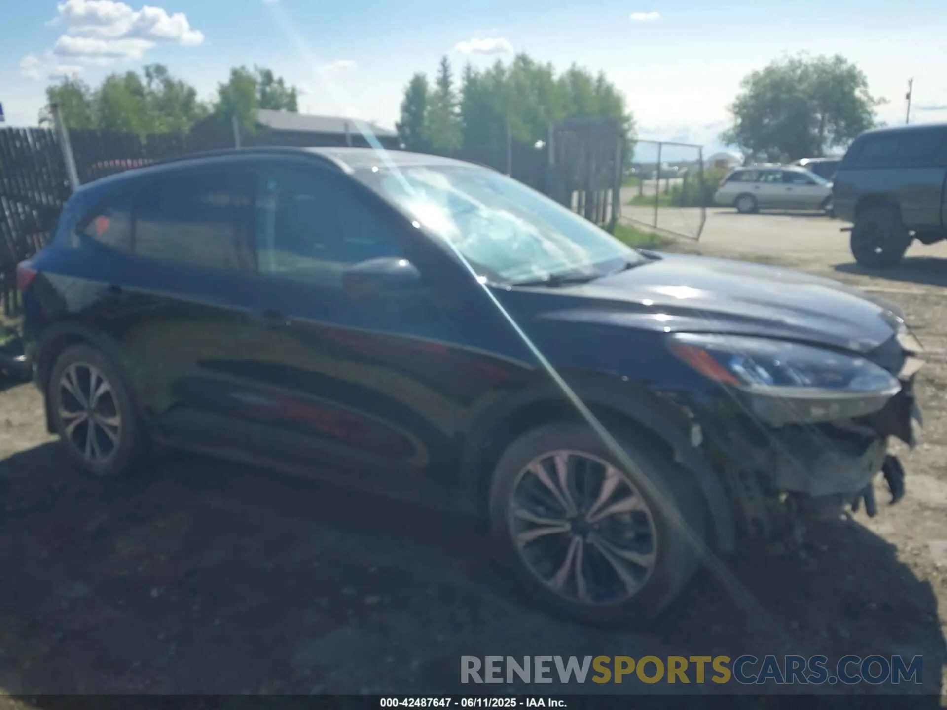 14 Photograph of a damaged car 1FMCU9H97MUB17707 FORD ESCAPE 2021
