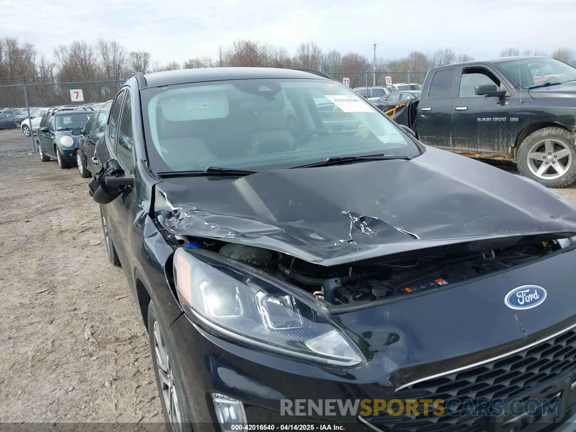 6 Photograph of a damaged car 1FMCU9H9XMUA60225 FORD ESCAPE 2021