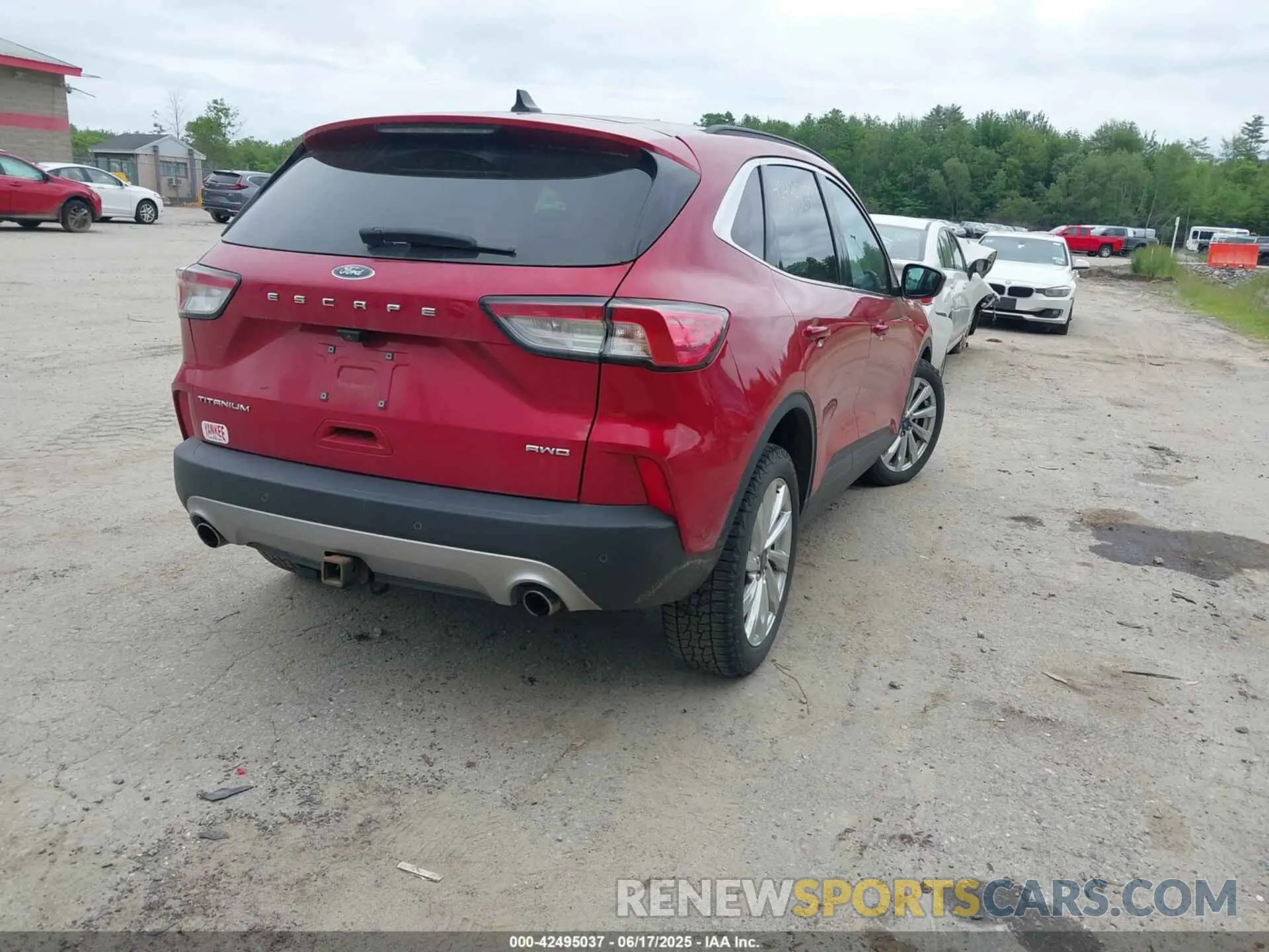 4 Photograph of a damaged car 1FMCU9J90MUA33755 FORD ESCAPE 2021